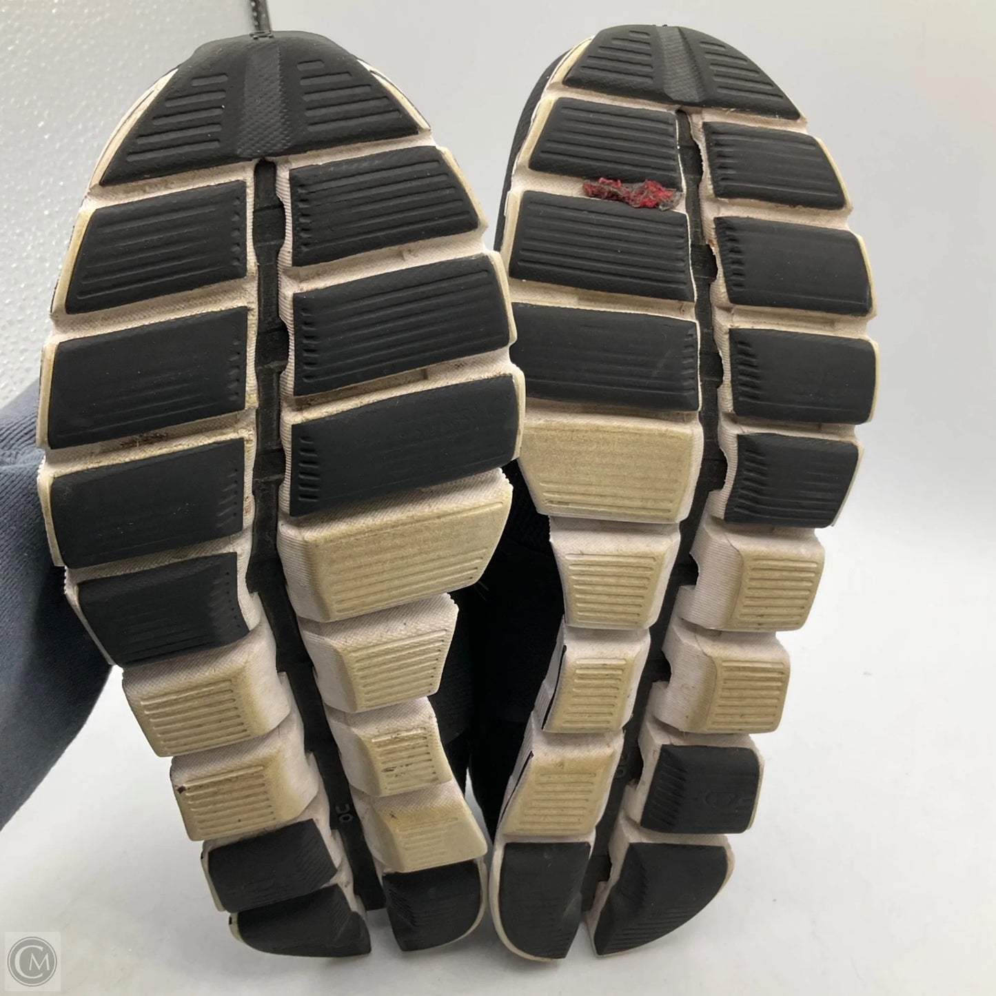 Shoes Athletic By On In Black, Size: 9.5