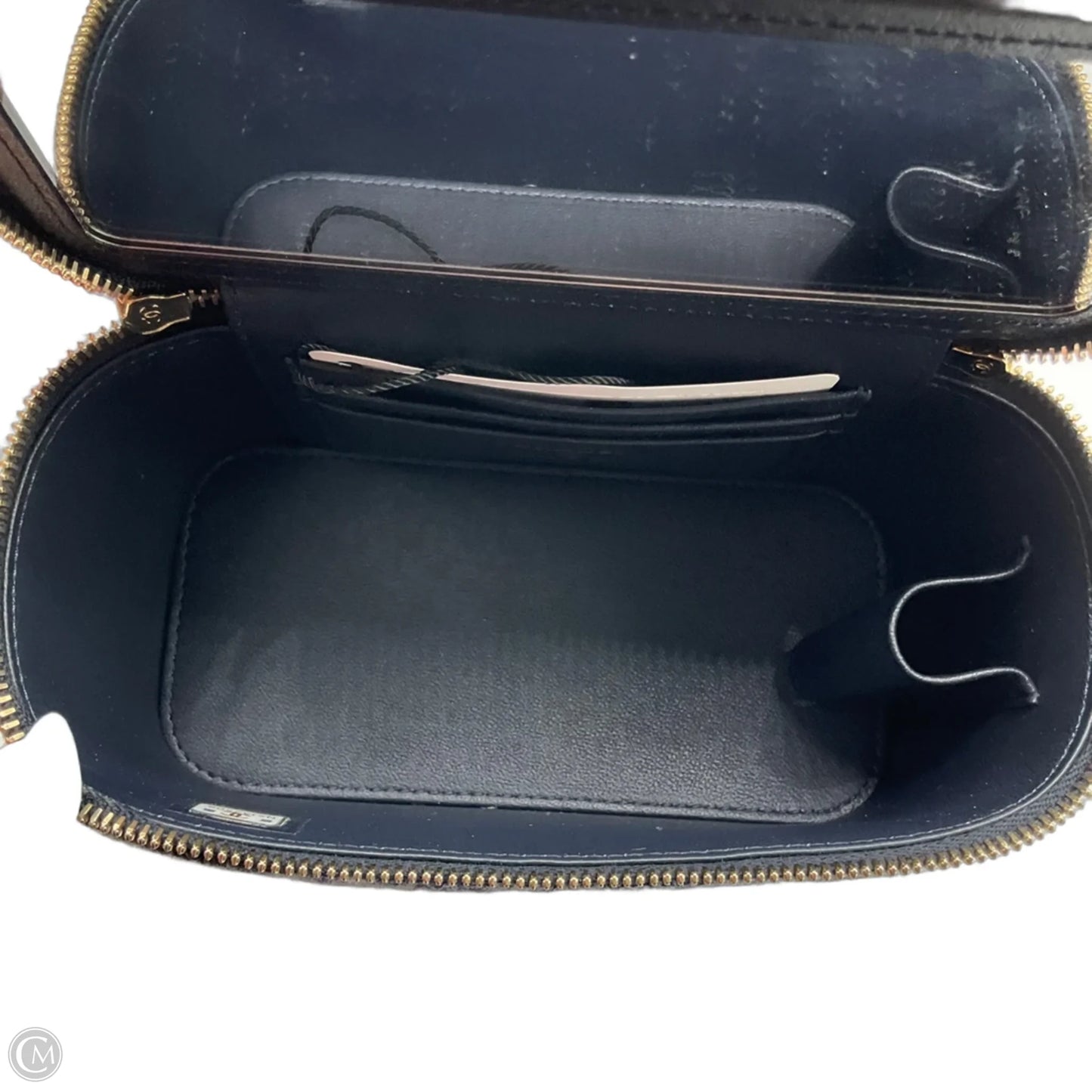 Crossbody Luxury Designer By Chanel, Size: Small