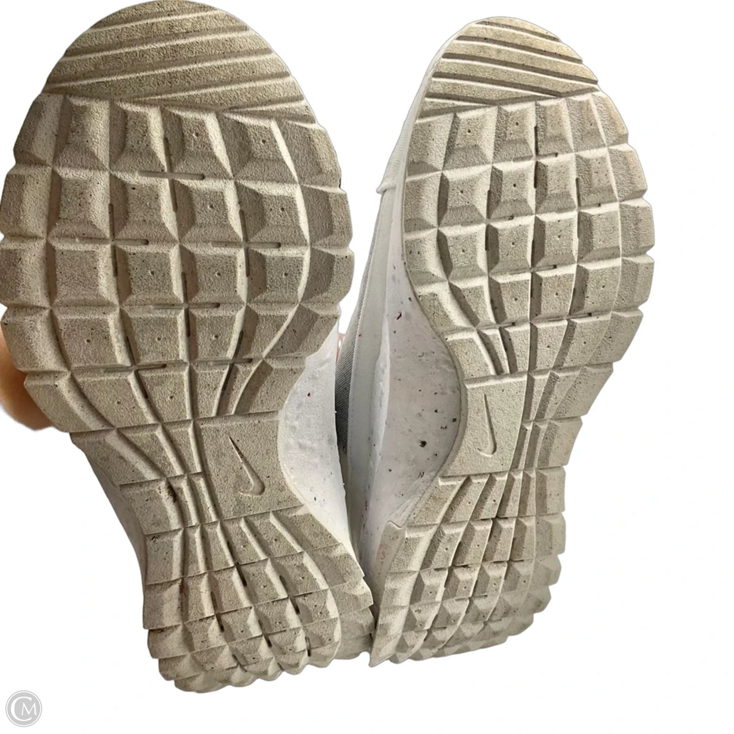 Shoes Athletic By Nike In Grey & White, Size: 7