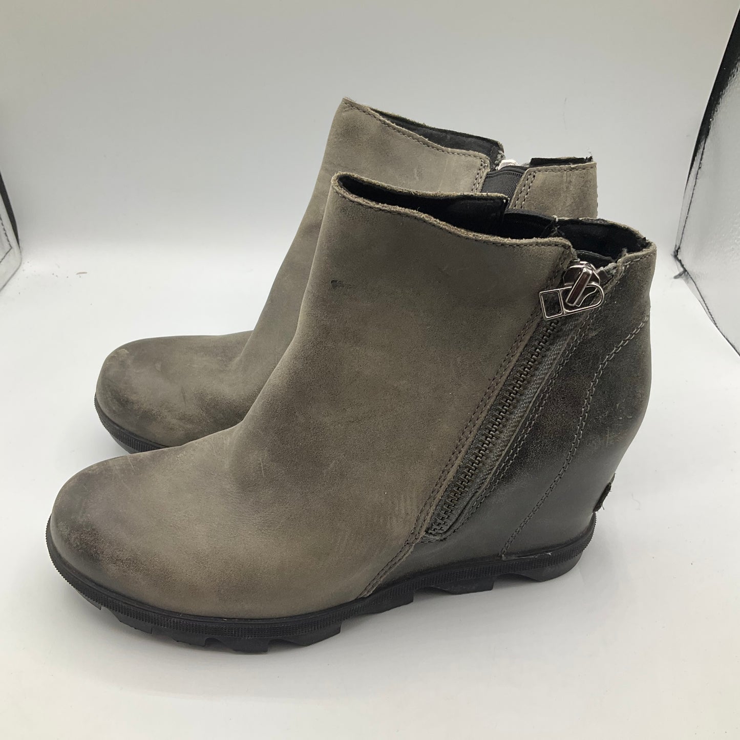 Grey Boots Ankle Flats Sorel, Size 7.5