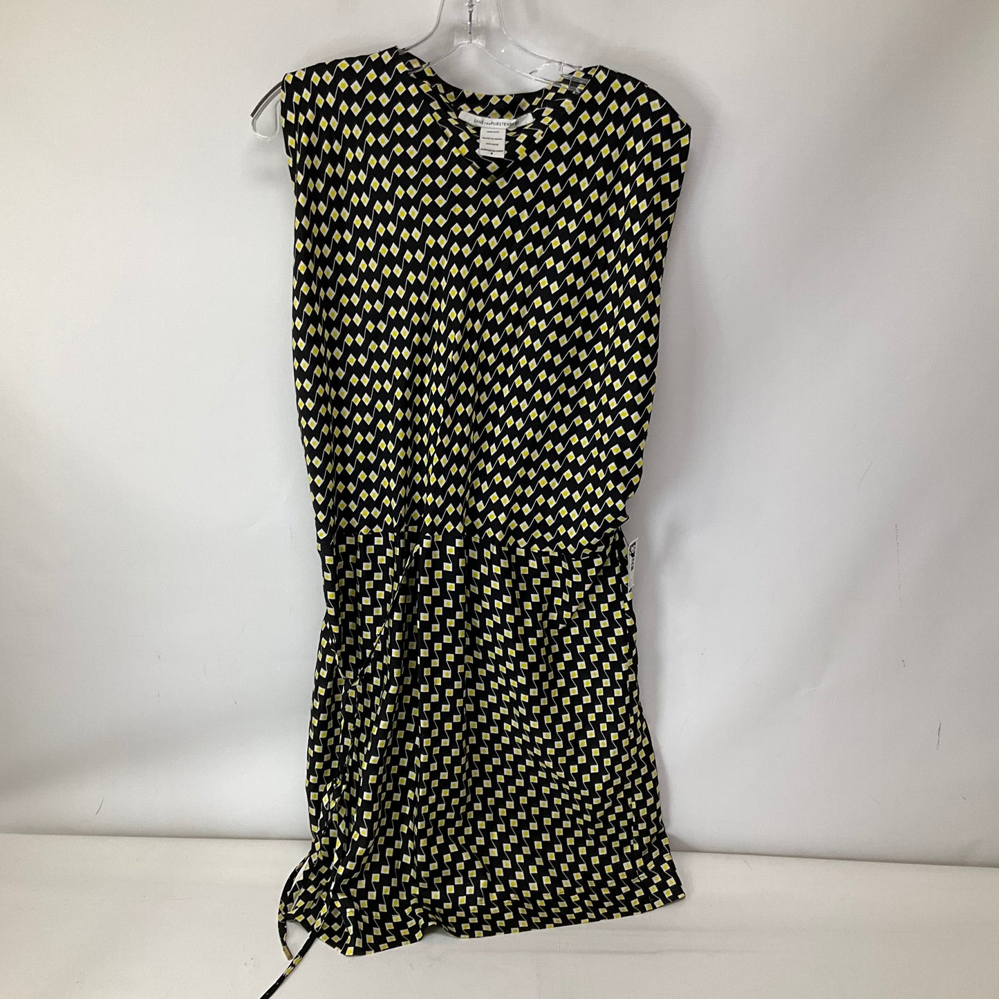 Black Dress Casual Short Diane Von Furstenberg, Size 8