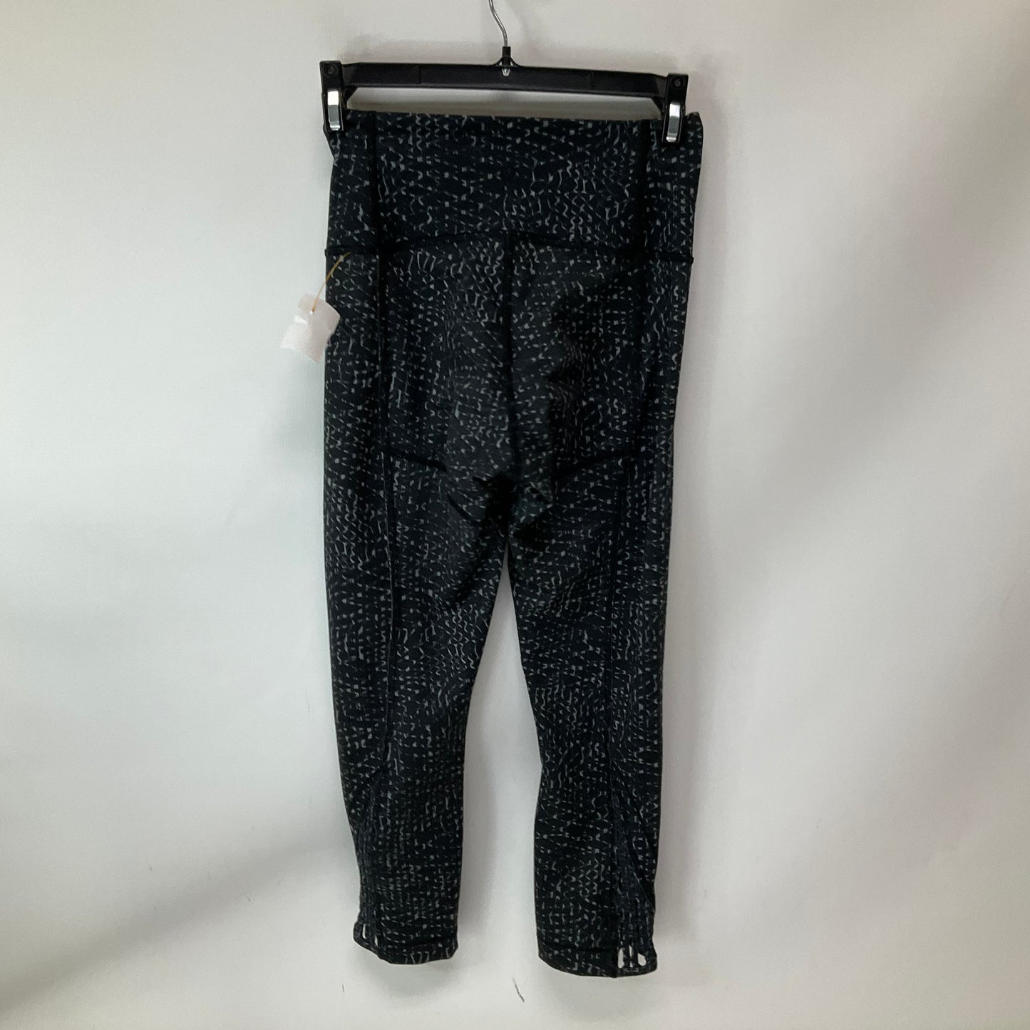 Athletic Leggings By Lululemon In Black, Size: 6