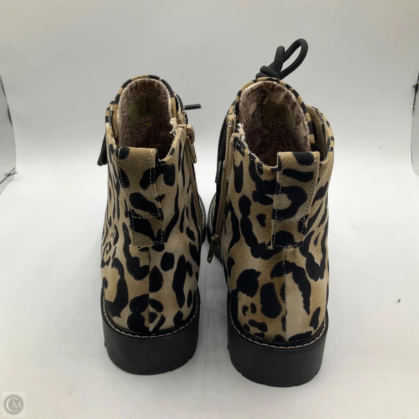 Boots Ankle Flats By Band Of Gypsies In Animal Print, Size: 6.5