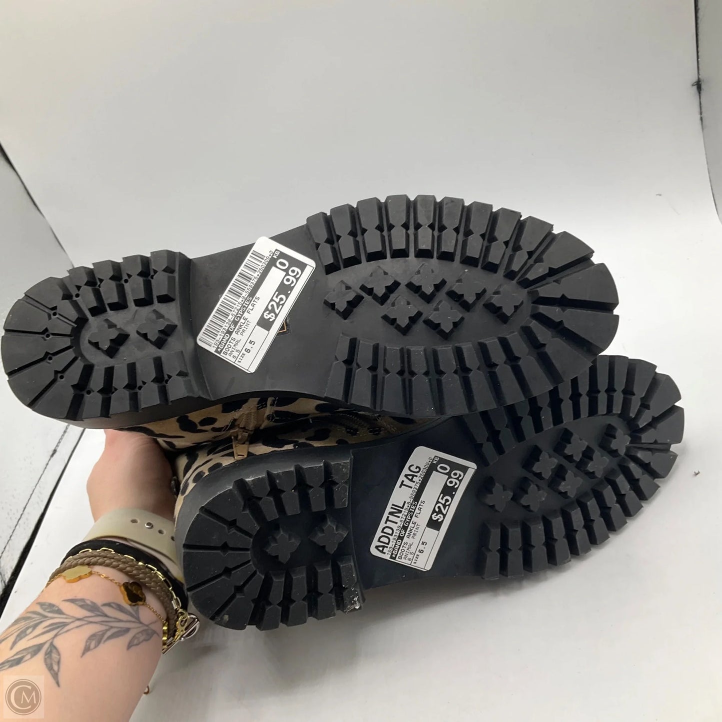 Boots Ankle Flats By Band Of Gypsies In Animal Print, Size: 6.5