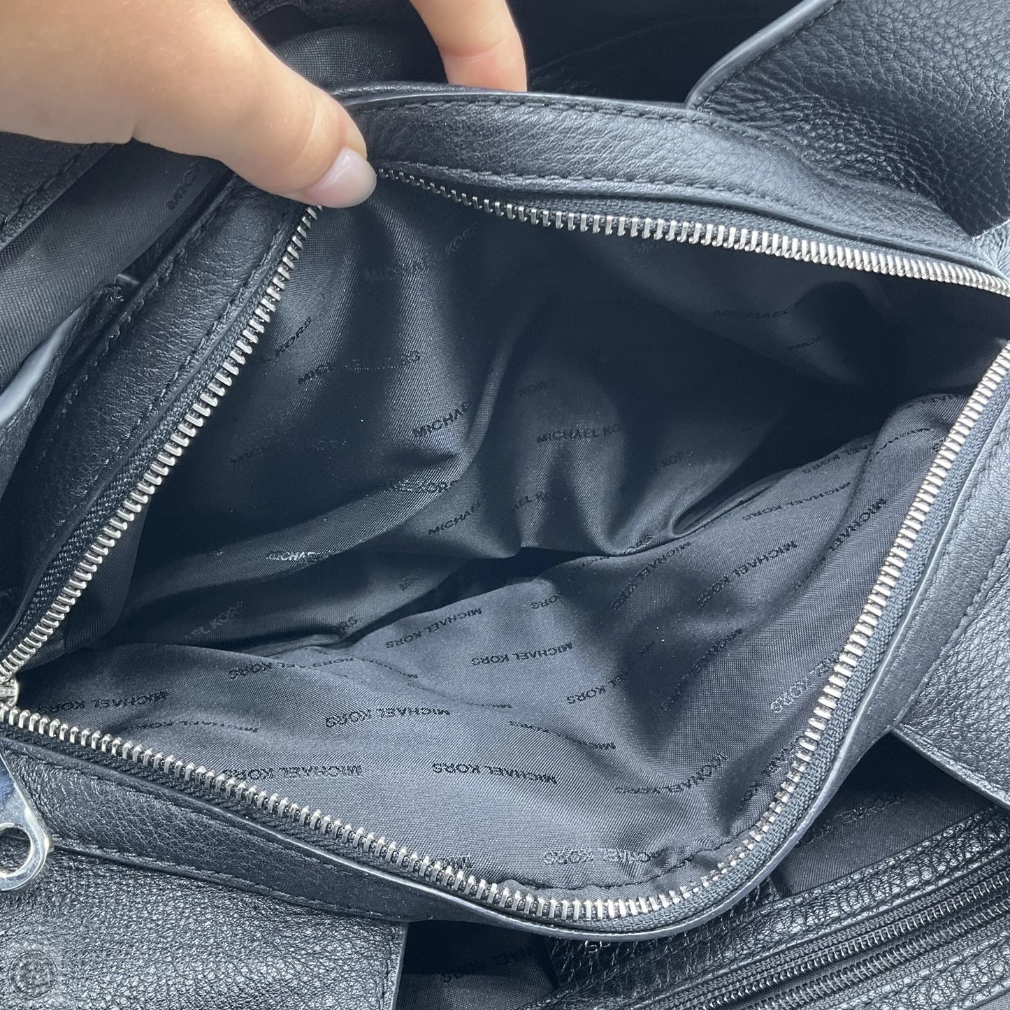 Handbag Designer By Michael Kors, Size: Medium