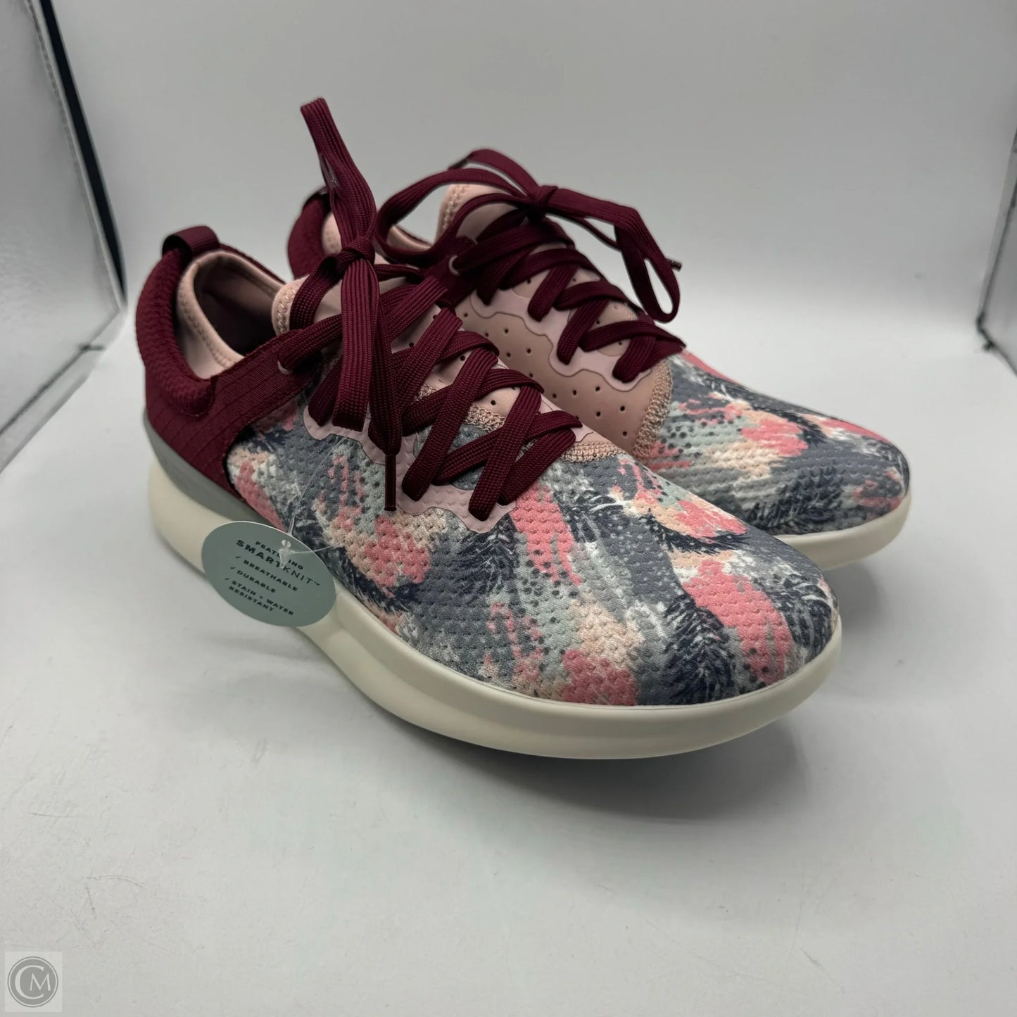 Shoes Athletic By Cmb In Pink & Red, Size: 9.5