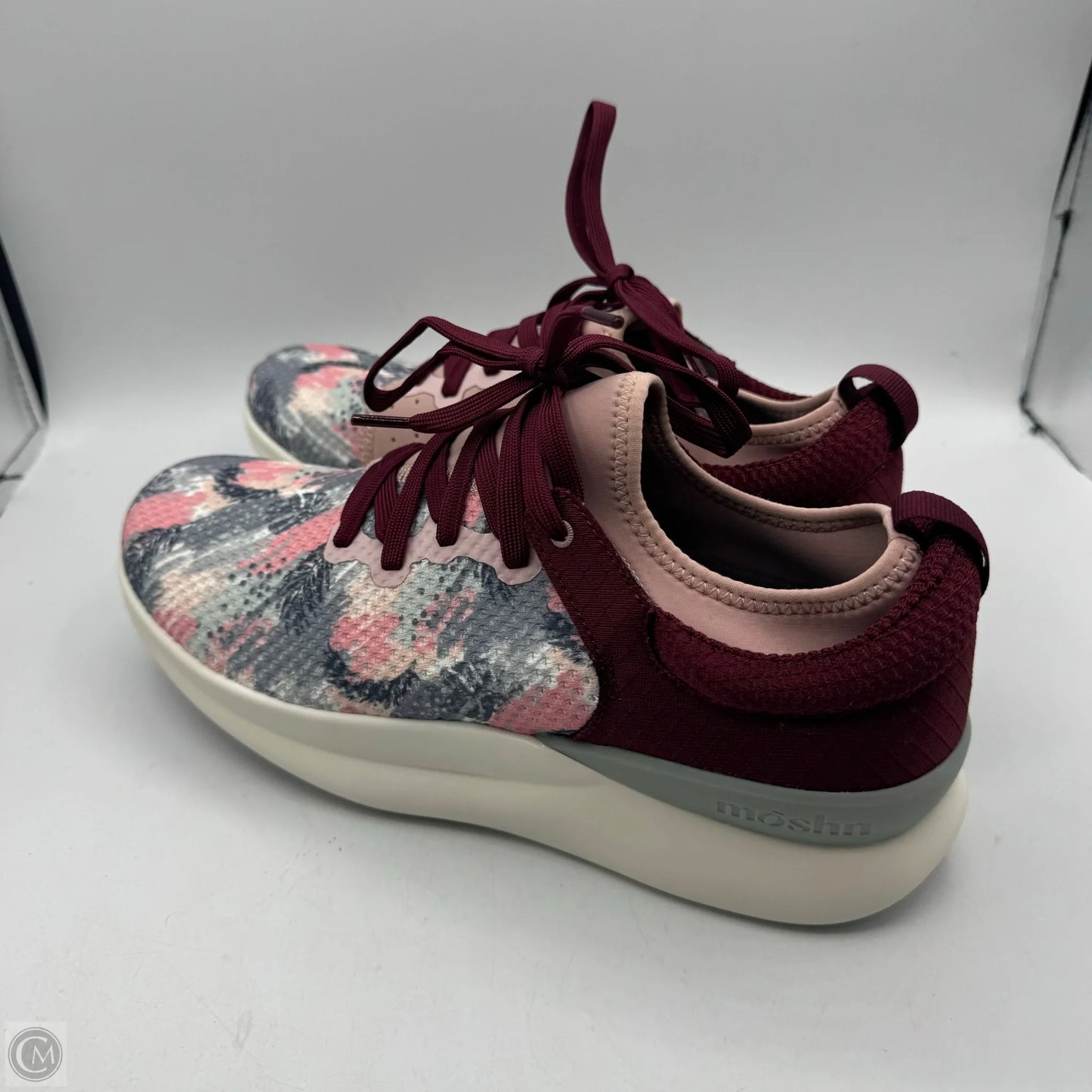 Shoes Athletic By Cmb In Pink & Red, Size: 9.5