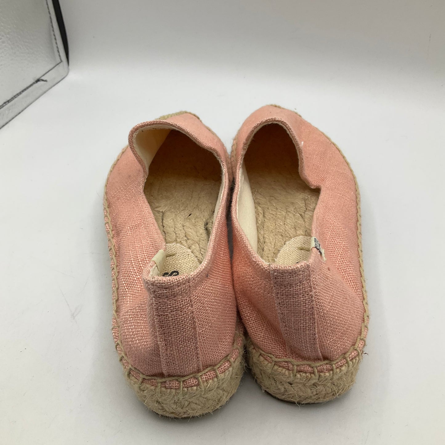 Pink Shoes Flats Soludos, Size 6.5