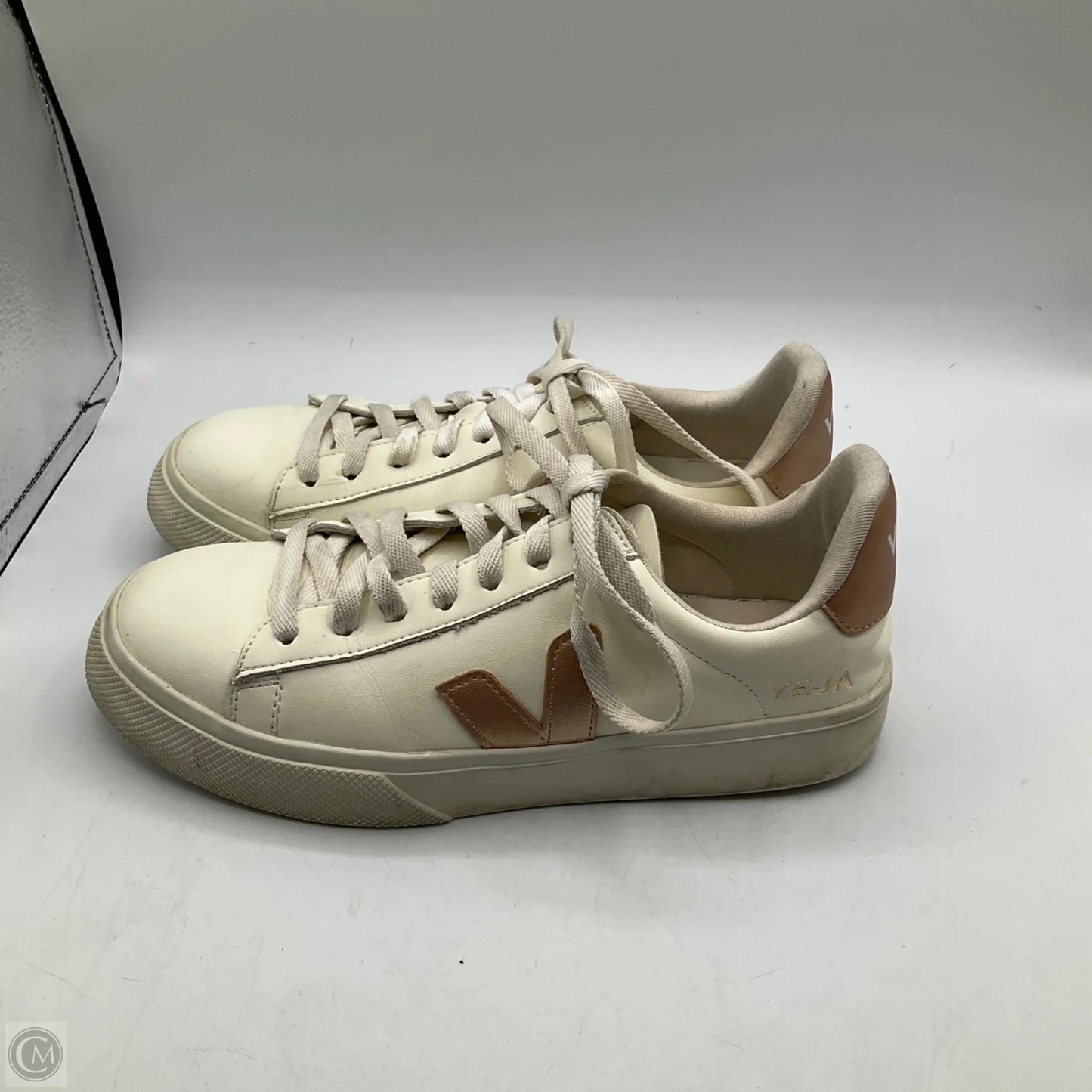 Shoes Sneakers By Veja In Cream & Tan, Size: 8