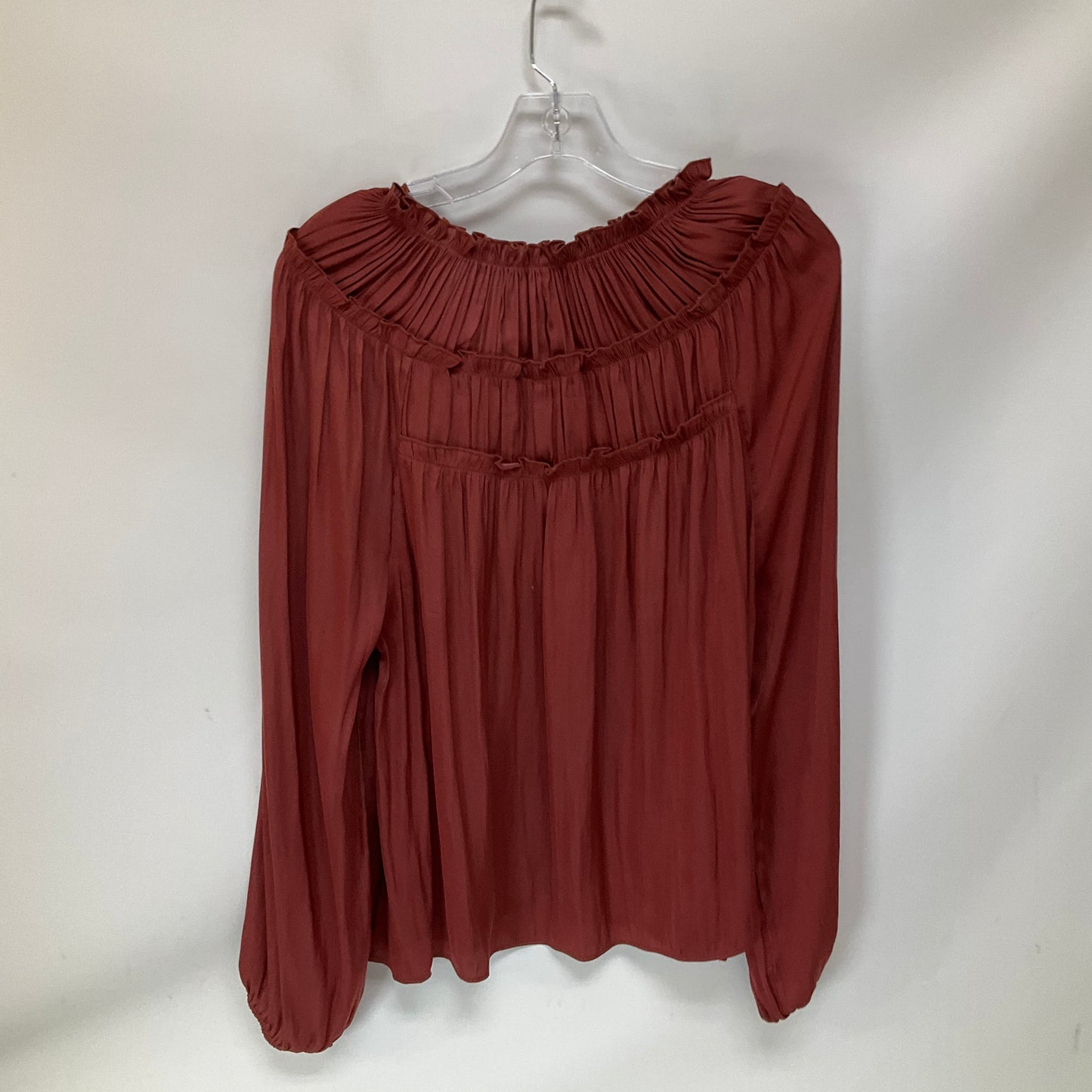 Top Long Sleeve By Evereve In Red, Size: M