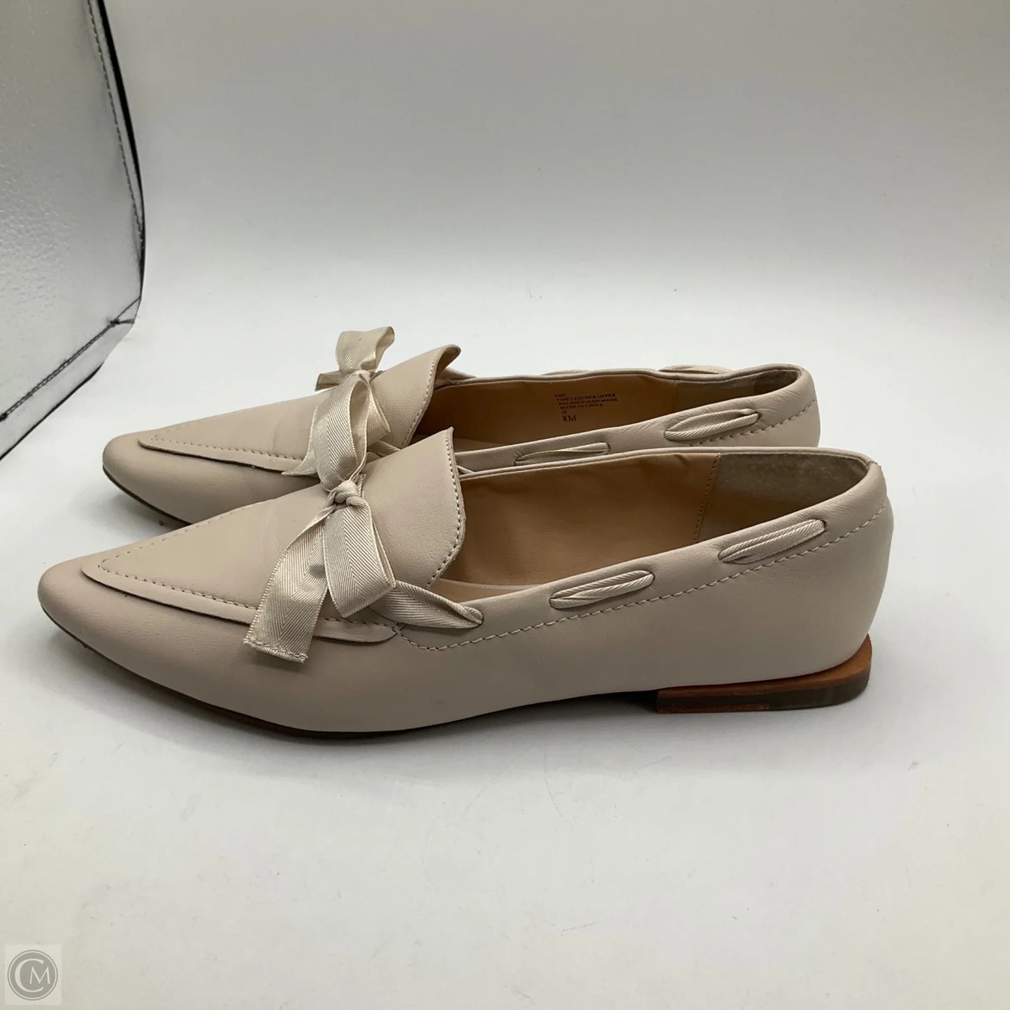 Shoes Flats By Charles David In Cream, Size: 8