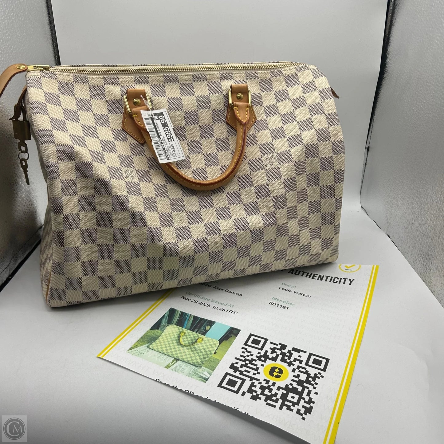 Handbag Luxury Designer By Louis Vuitton, Size: Medium