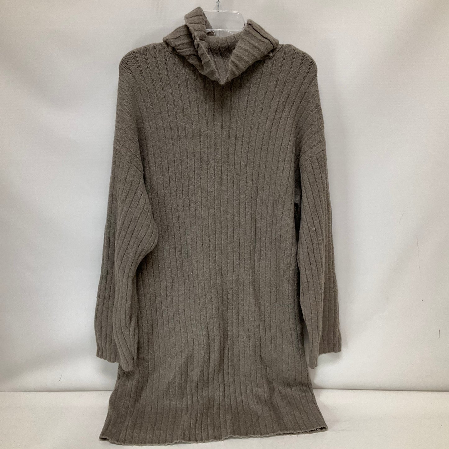 Dress Sweater By Abercrombie And Fitch In Taupe, Size: Xl