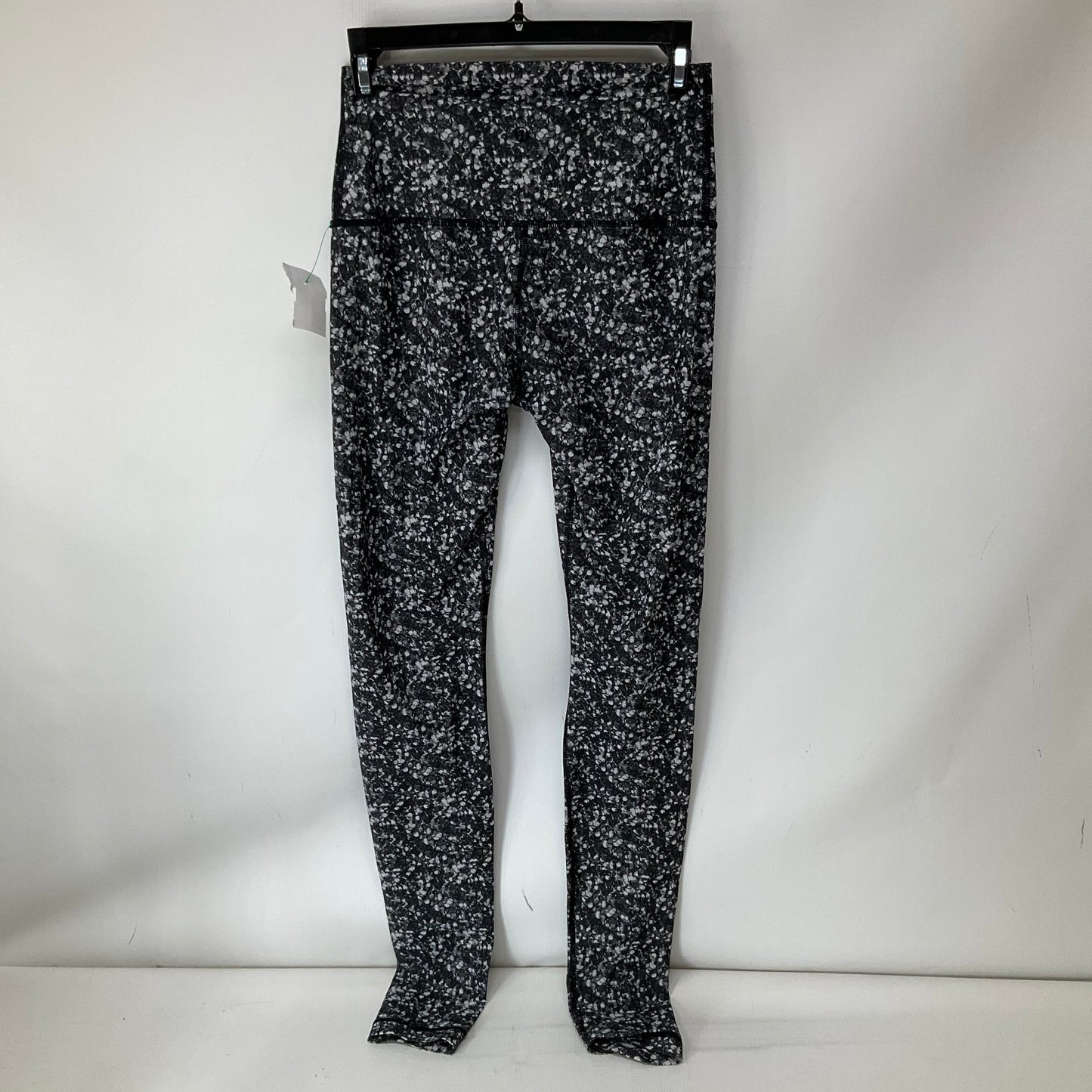 Athletic Leggings By Lululemon In Grey, Size: 6