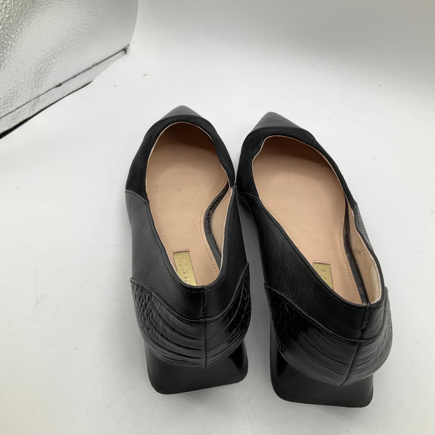 Shoes Flats By Louise Et Cie In Black, Size: 8