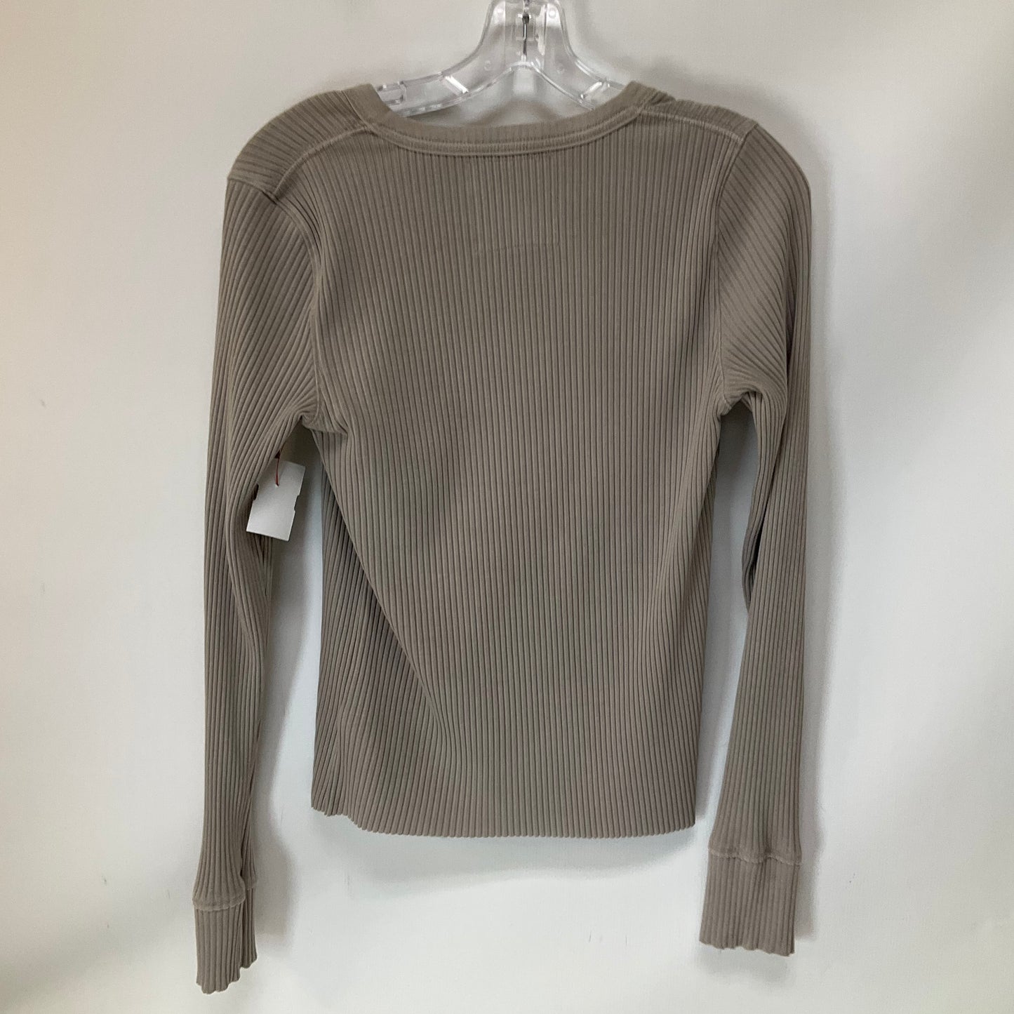 Top Long Sleeve By Aerie In Beige, Size: M