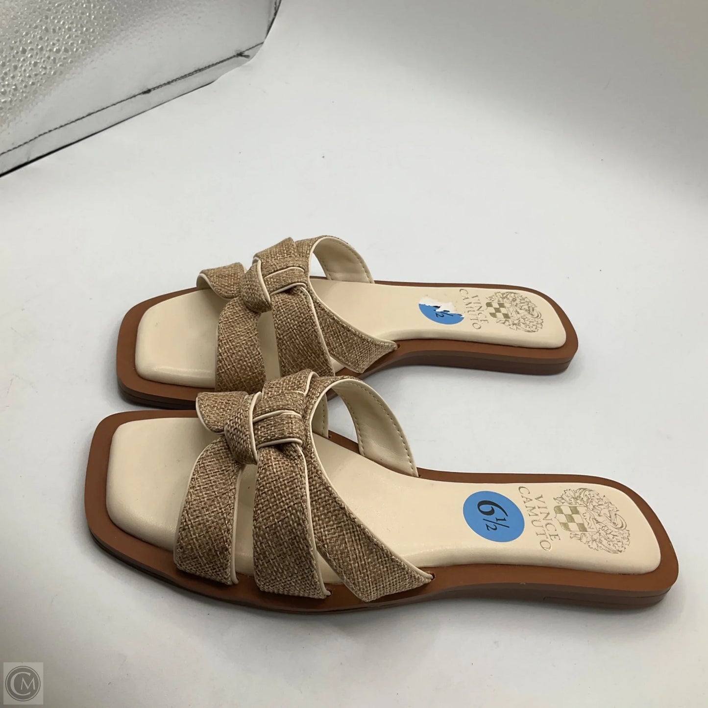 Sandals Flats By Vince Camuto In Beige, Size: 6.5