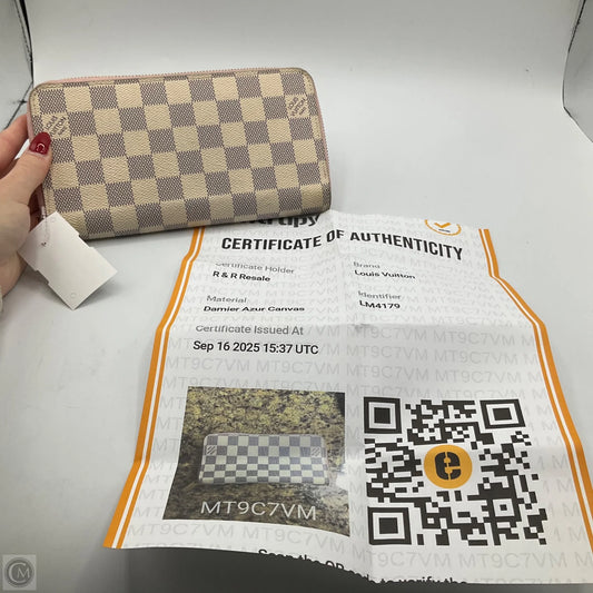 Wallet Luxury Designer By Louis Vuitton, Size: Medium