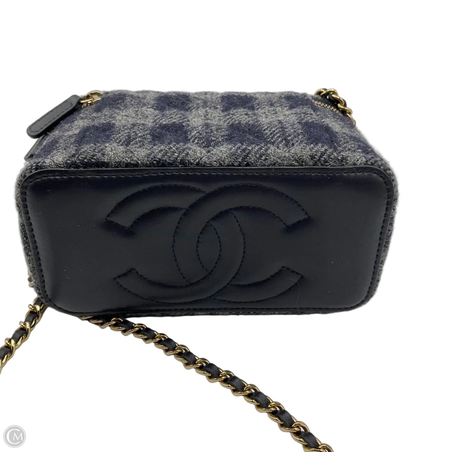 Crossbody Luxury Designer By Chanel, Size: Small