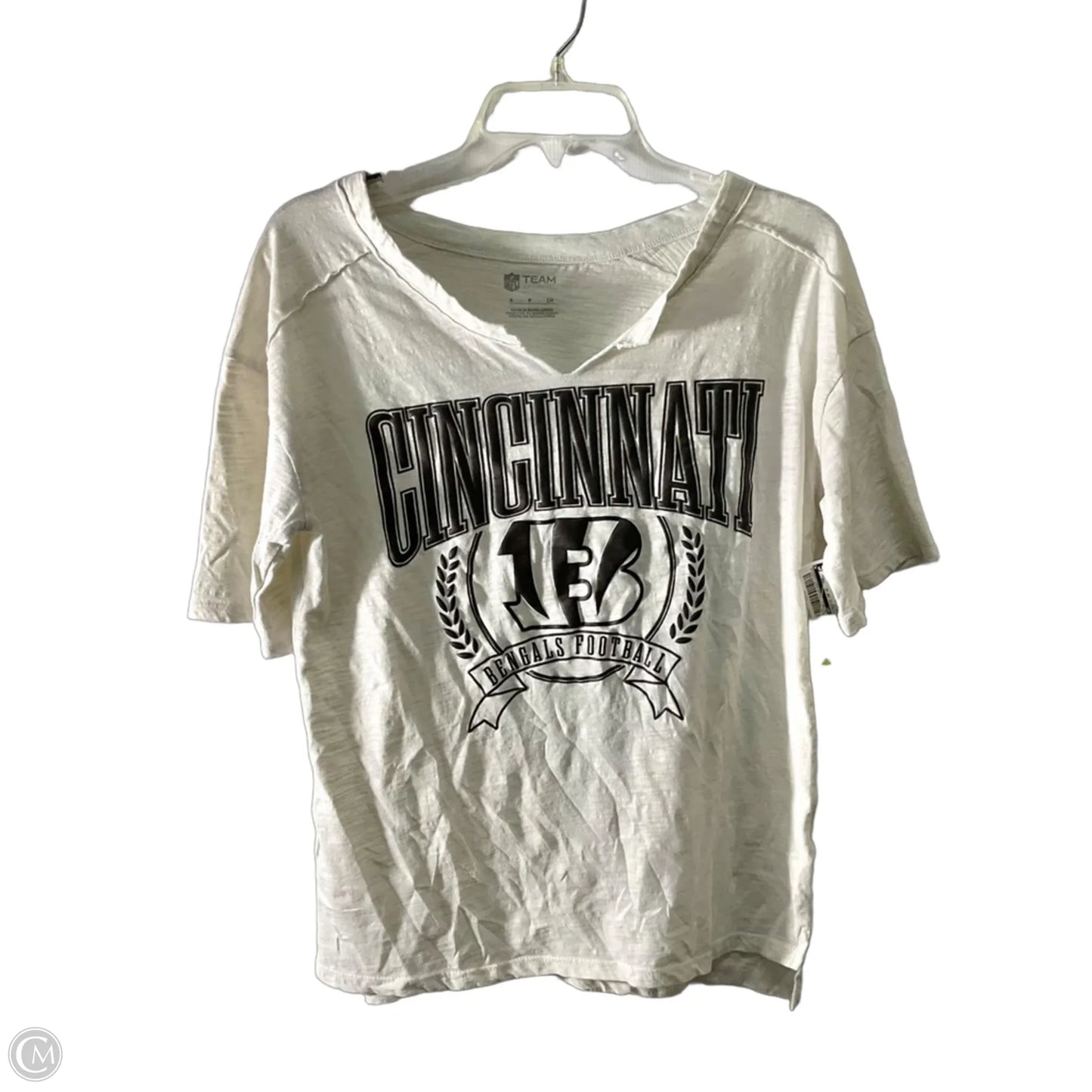 Athletic Top Short Sleeve By Nfl In White, Size: S
