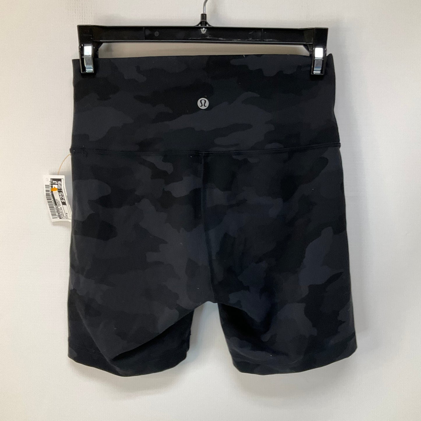 Athletic Shorts By Lululemon In Camouflage Print, Size: 6