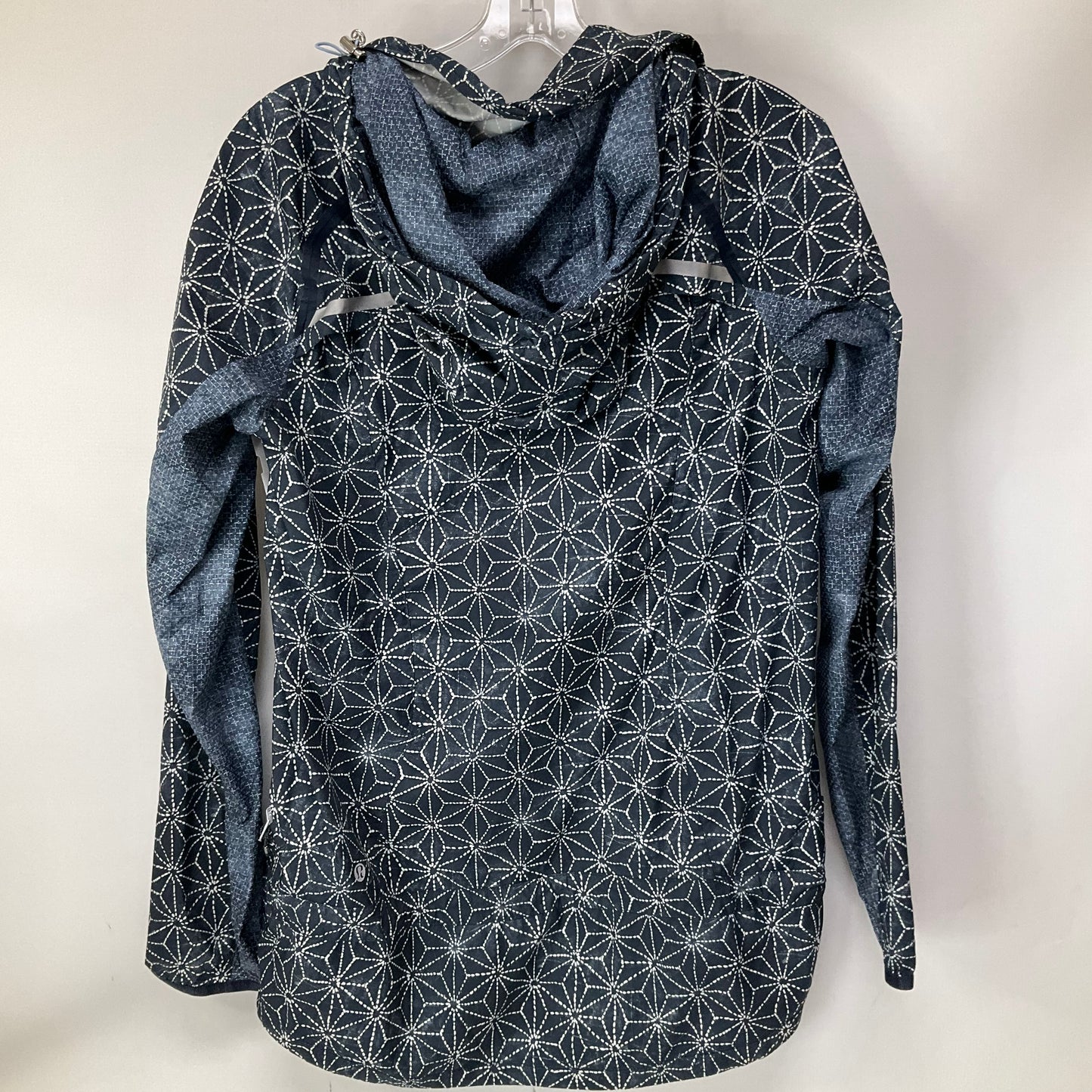 Athletic Top Long Sleeve Hoodie By Lululemon In Blue & White, Size: 8