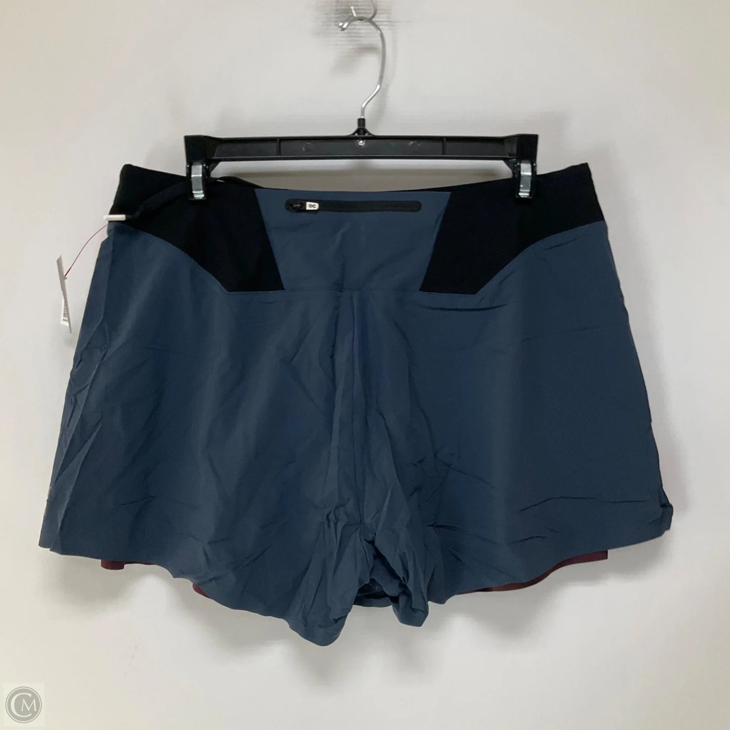 Athletic Shorts By On Cloud In Blue, Size: M
