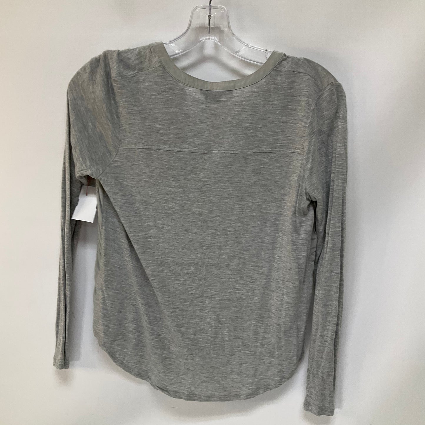 Top Long Sleeve By Vince In Grey, Size: Xs