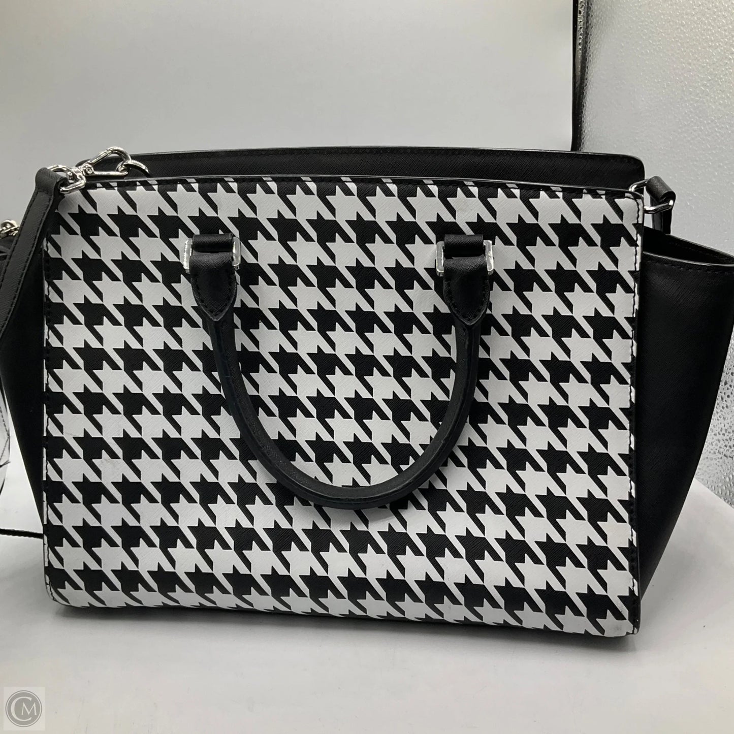 Handbag Designer By Michael Kors, Size: Medium