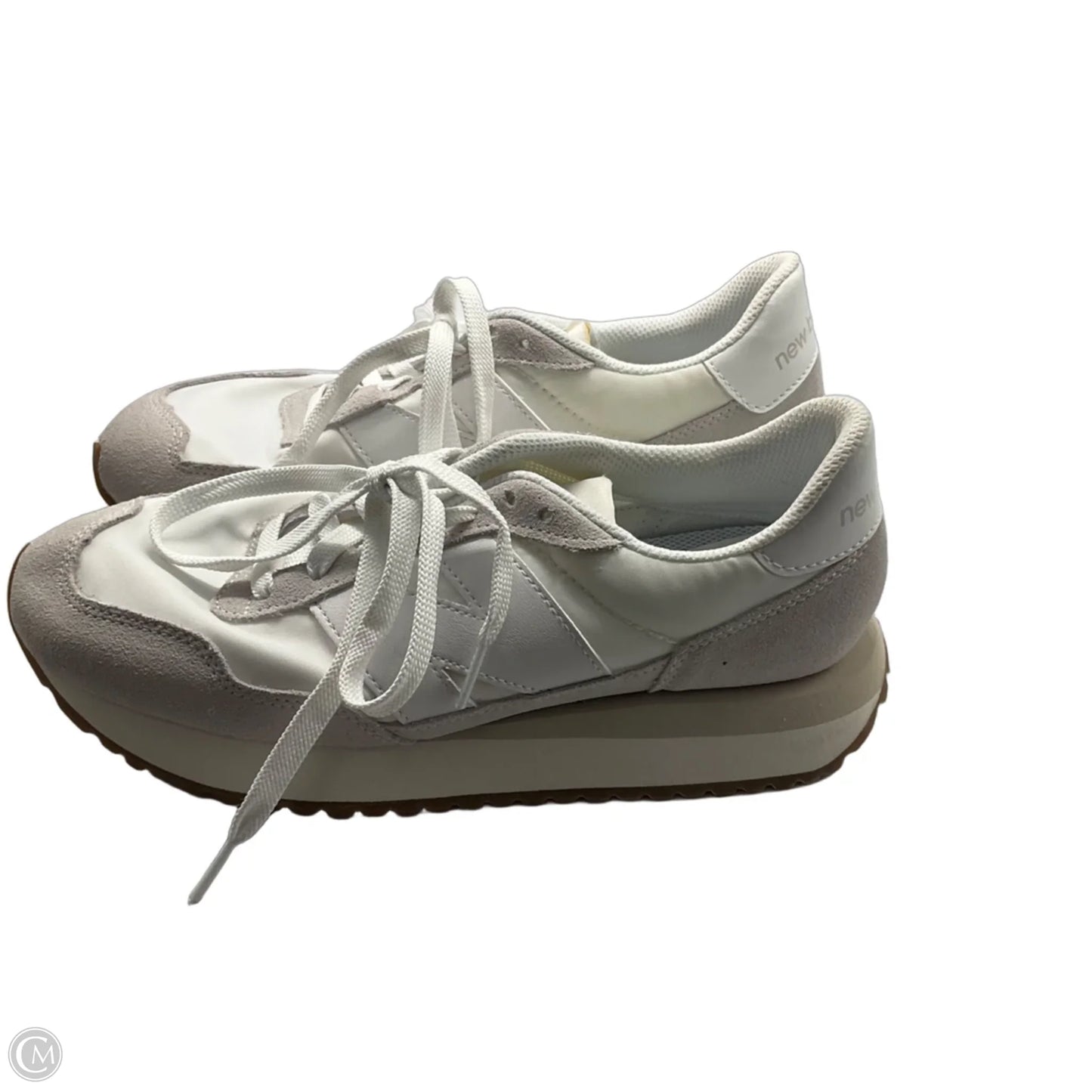 Shoes Athletic By New Balance In White, Size: 9