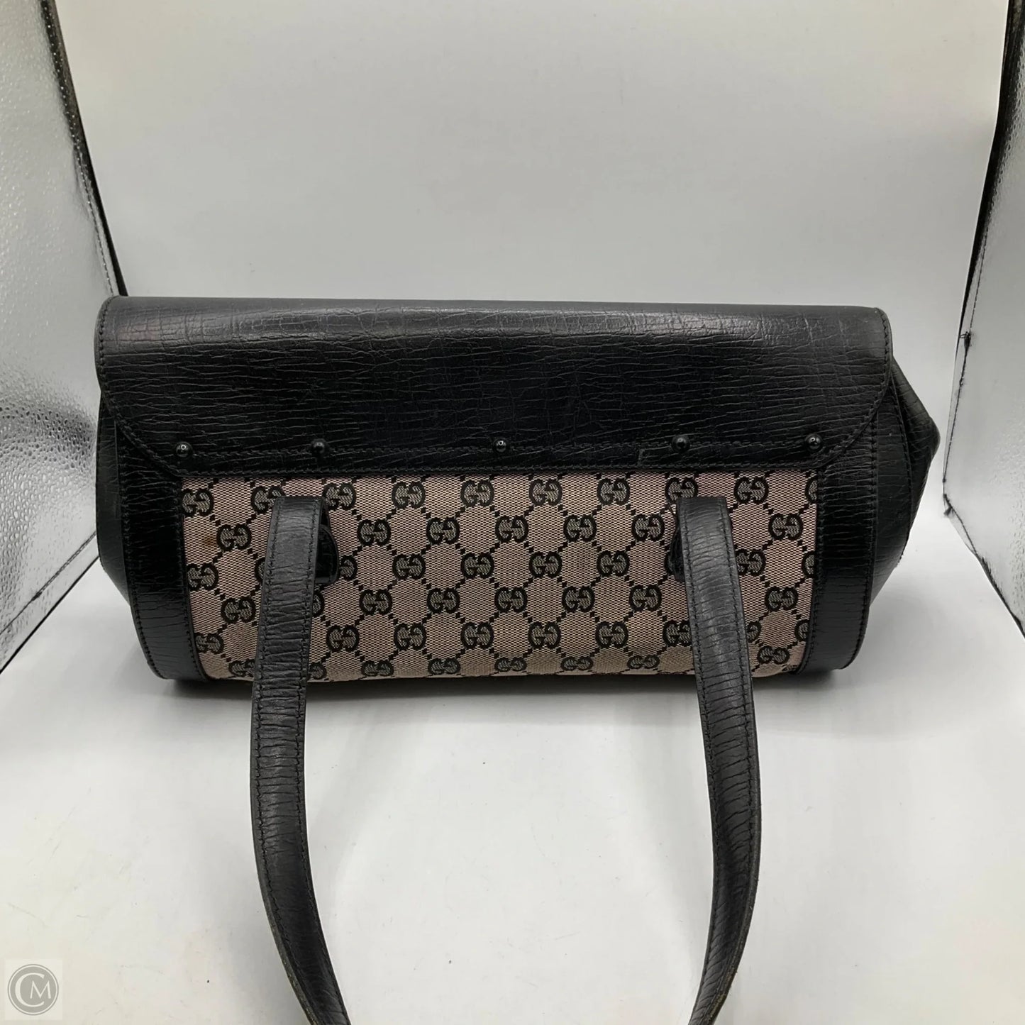 Handbag Luxury Designer By Gucci, Size: Medium