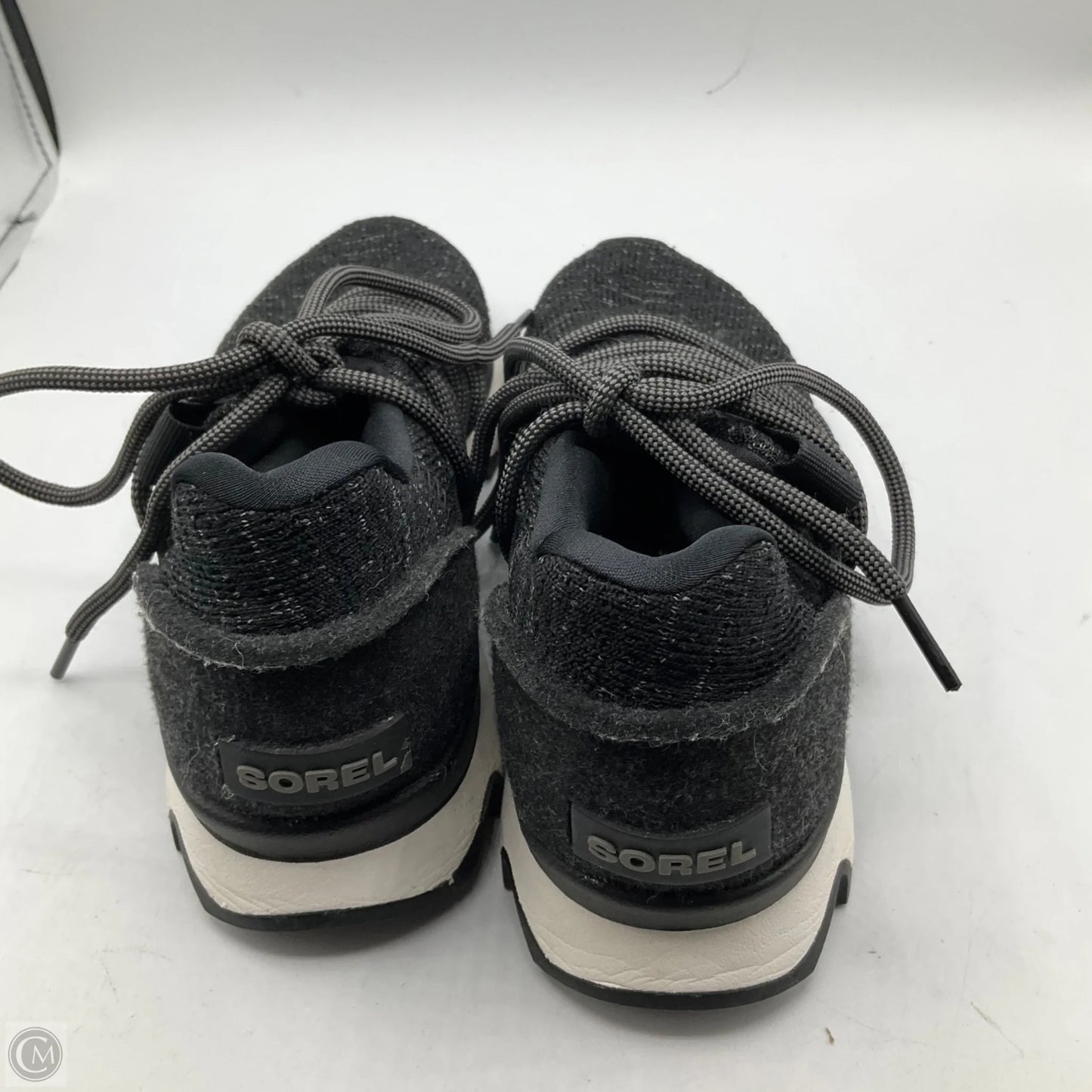 Shoes Sneakers By Sorel In Black, Size: 6.5