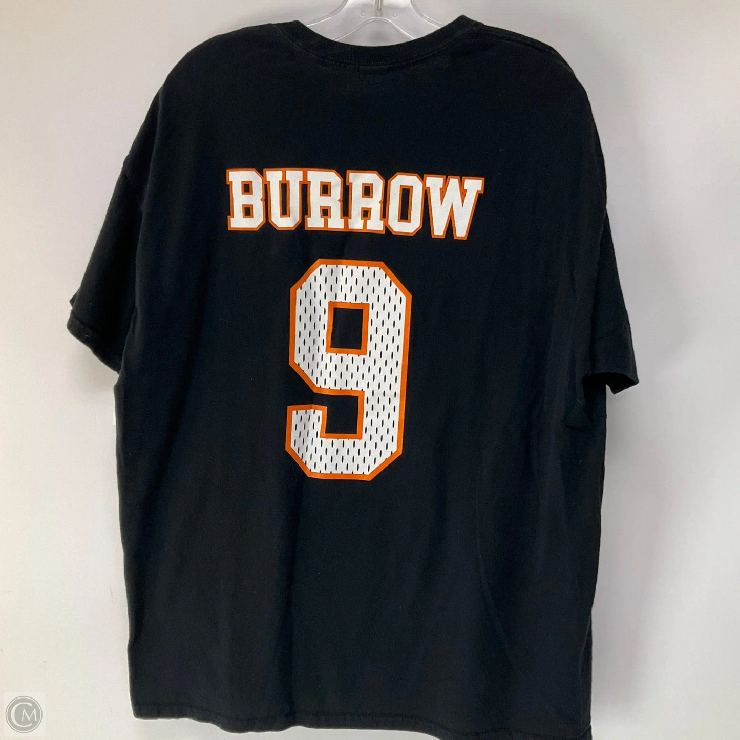 Top Short Sleeve By Gildan In Black & Orange, Size: L