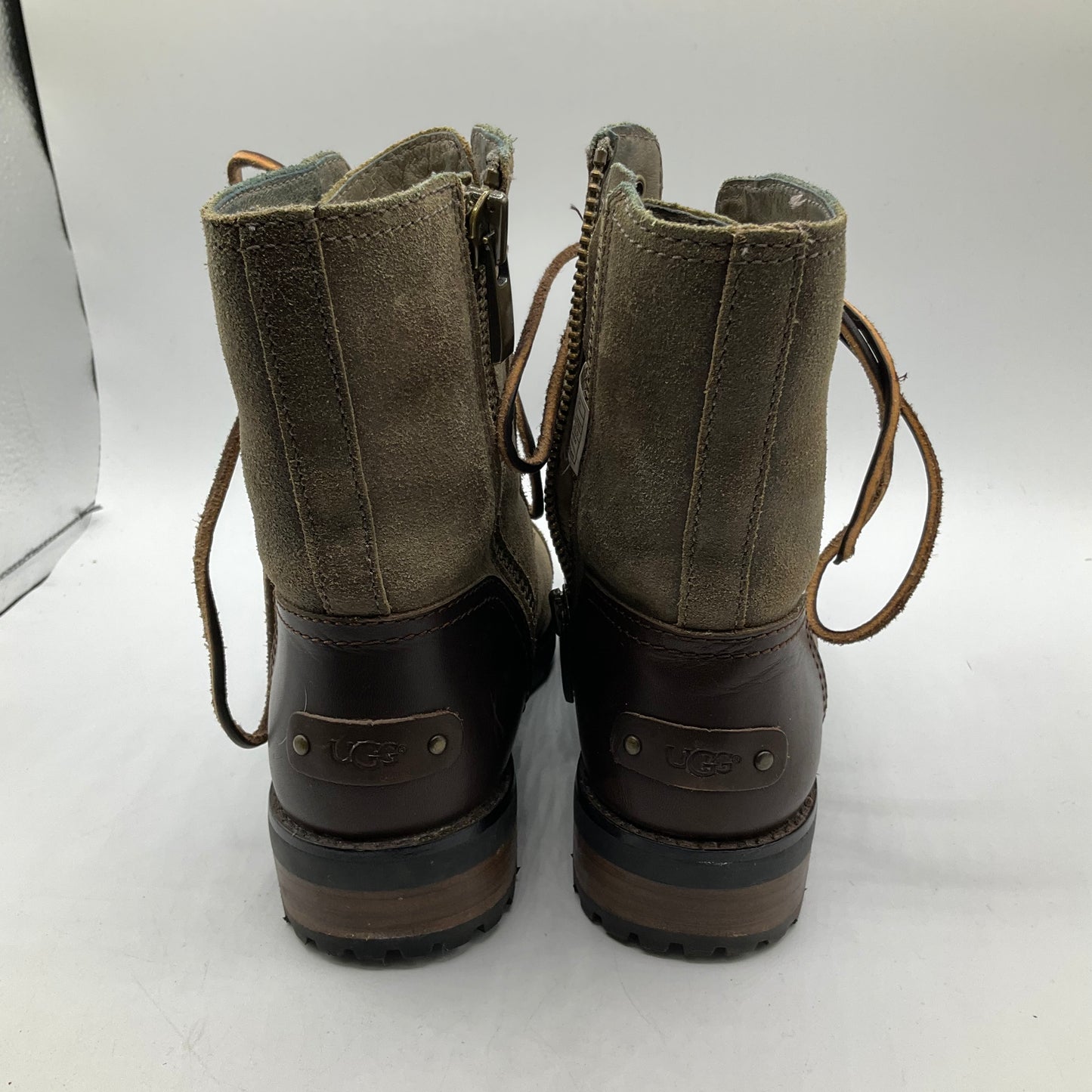 Boots Hiking By Ugg In Green, Size: 6