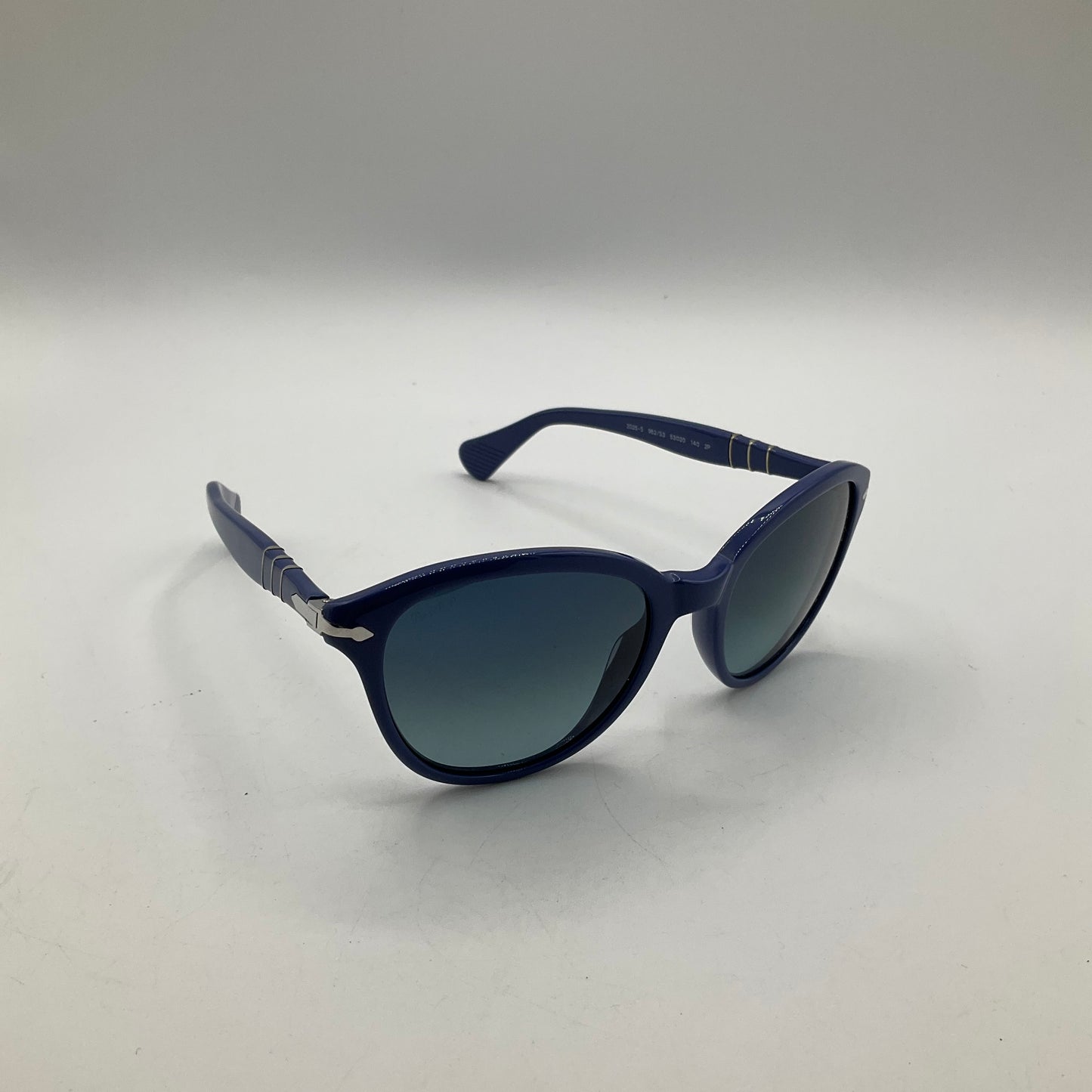 Sunglasses Designer By Ray Ban, Size: Medium