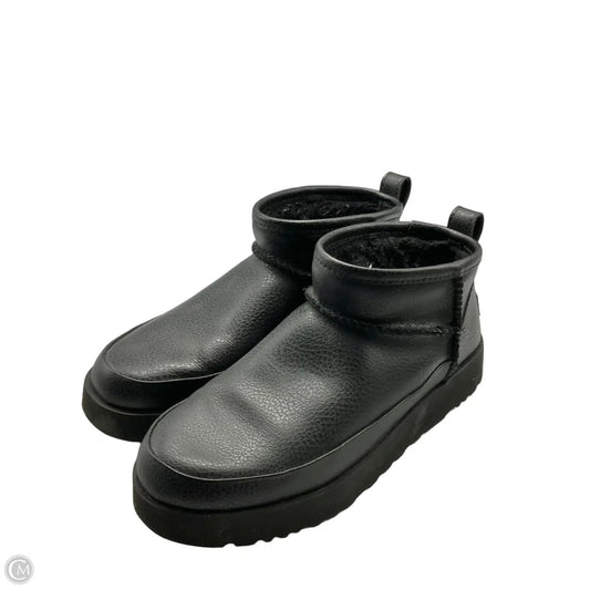 Boots Designer By Ugg In Black, Size: 7