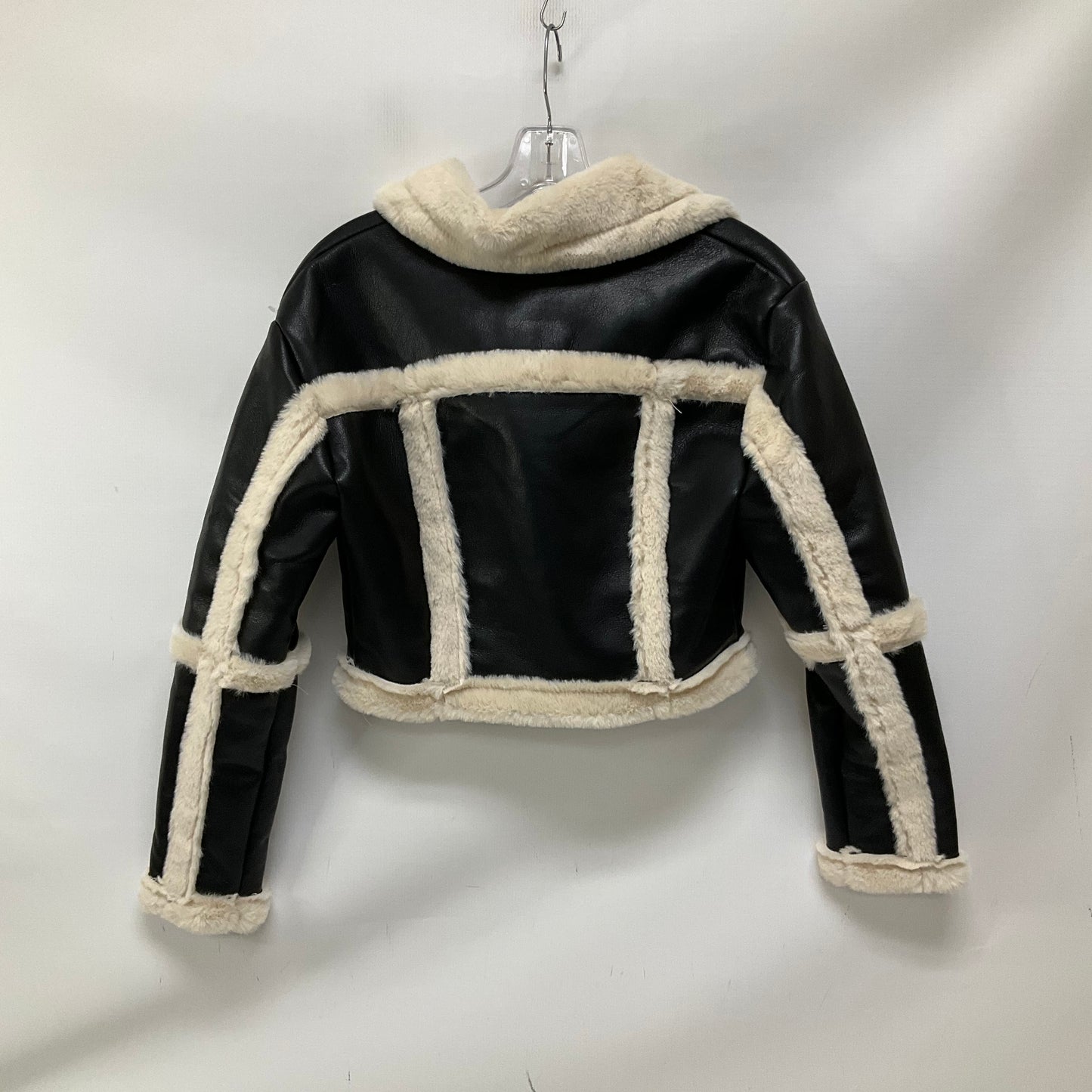 Jacket Faux Fur & Sherpa By Cmc In Black & Cream, Size: Xs