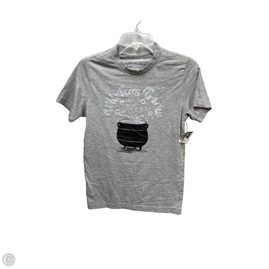 Top Short Sleeve By Cmf In Grey, Size: S