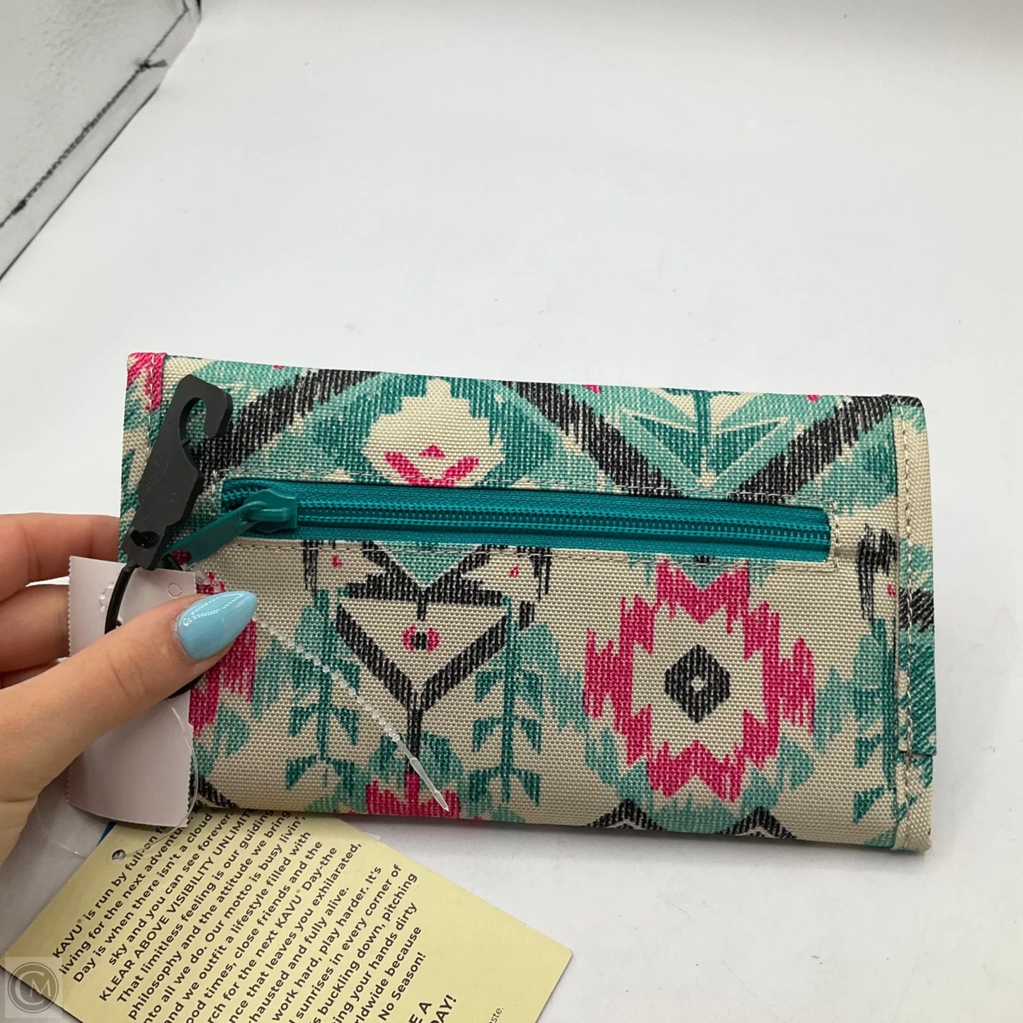 Wallet By Kavu, Size: Medium