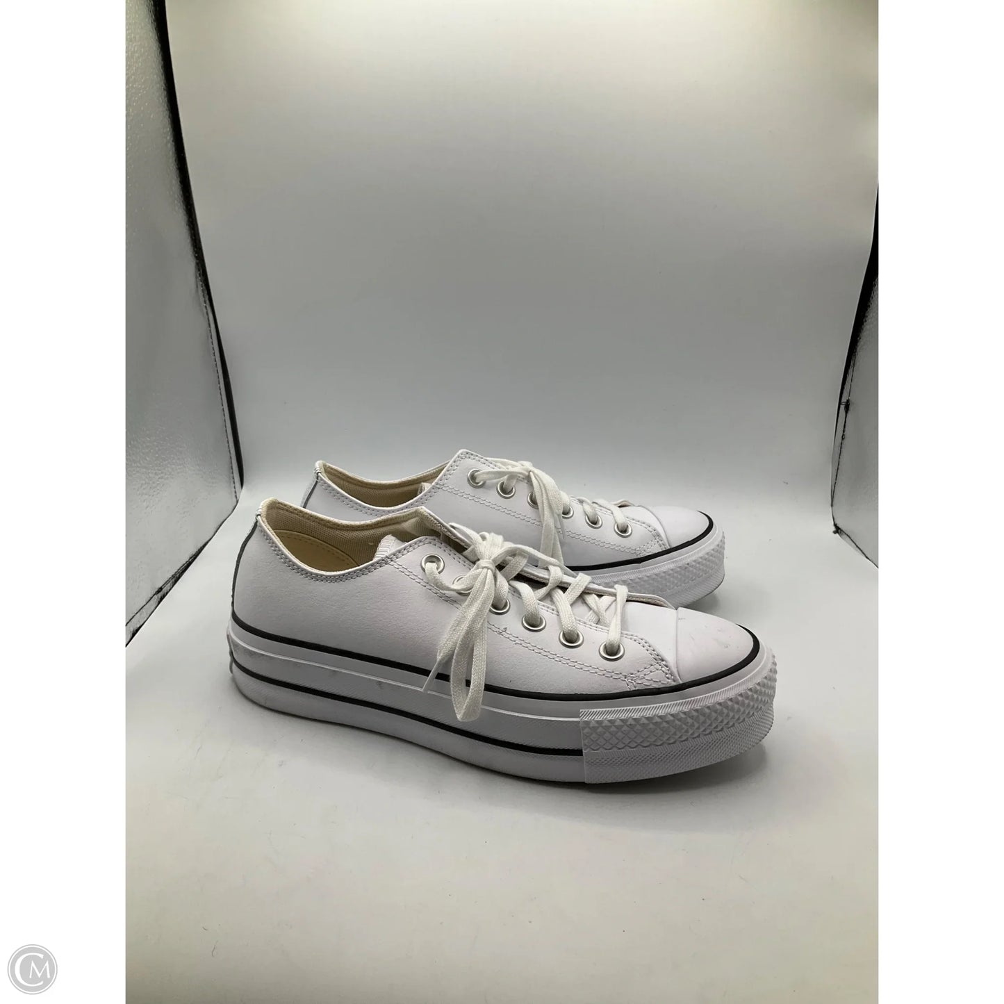 Shoes Sneakers By Converse In White, Size: 7.5