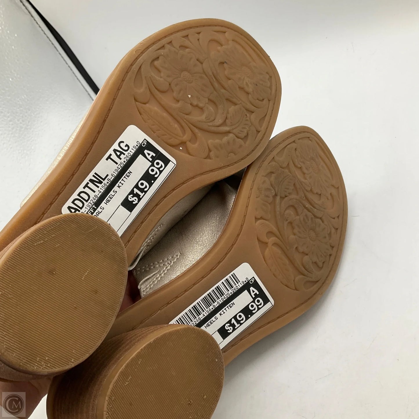 Sandals Heels Kitten By Sofft In Gold, Size: 7