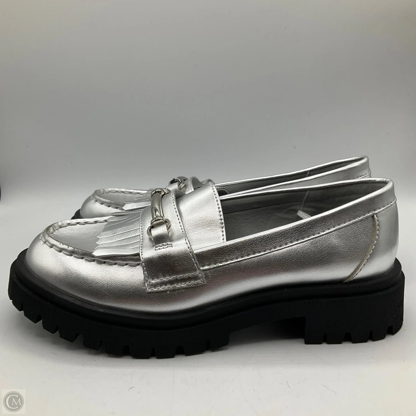 Shoes Flats By Old Navy In Silver, Size: 7