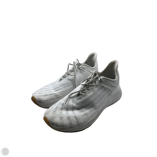 Shoes Athletic By Cmc In White, Size: 8