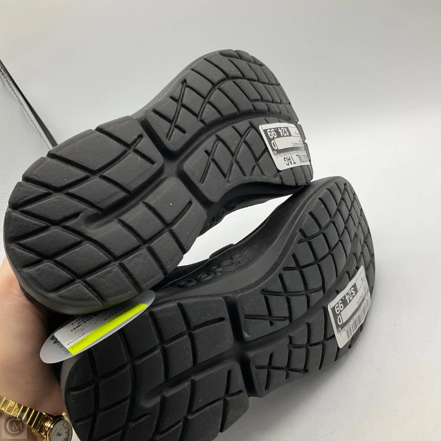 Shoes Athletic By Oofos In Black, Size: 8