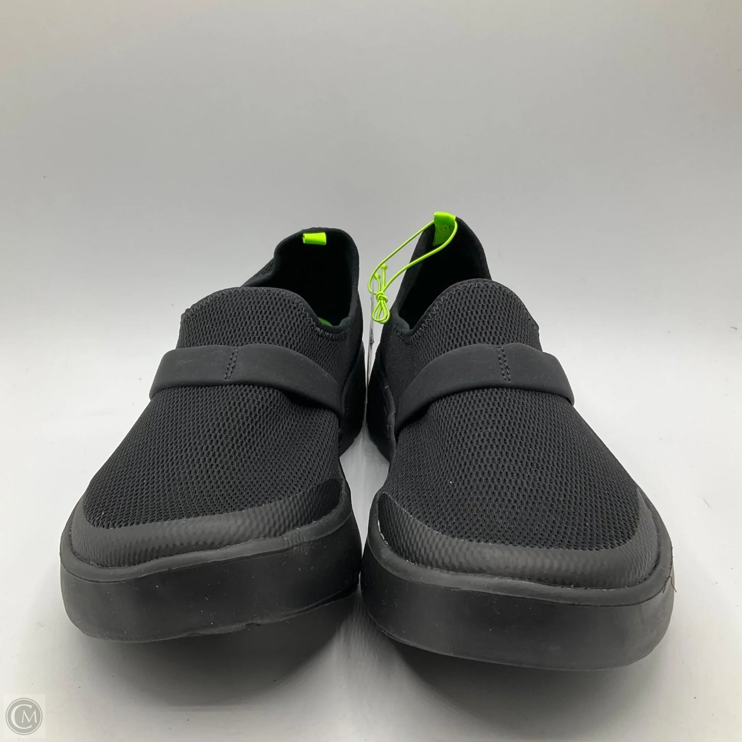 Shoes Athletic By Oofos In Black, Size: 8