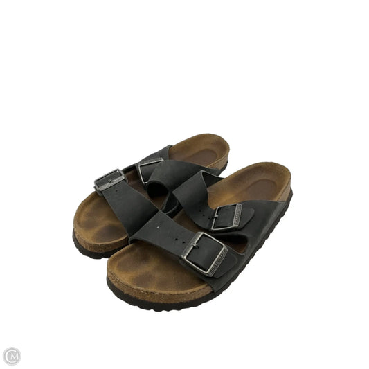 Sandals Flats By Birkenstock In Black, Size: 7.5