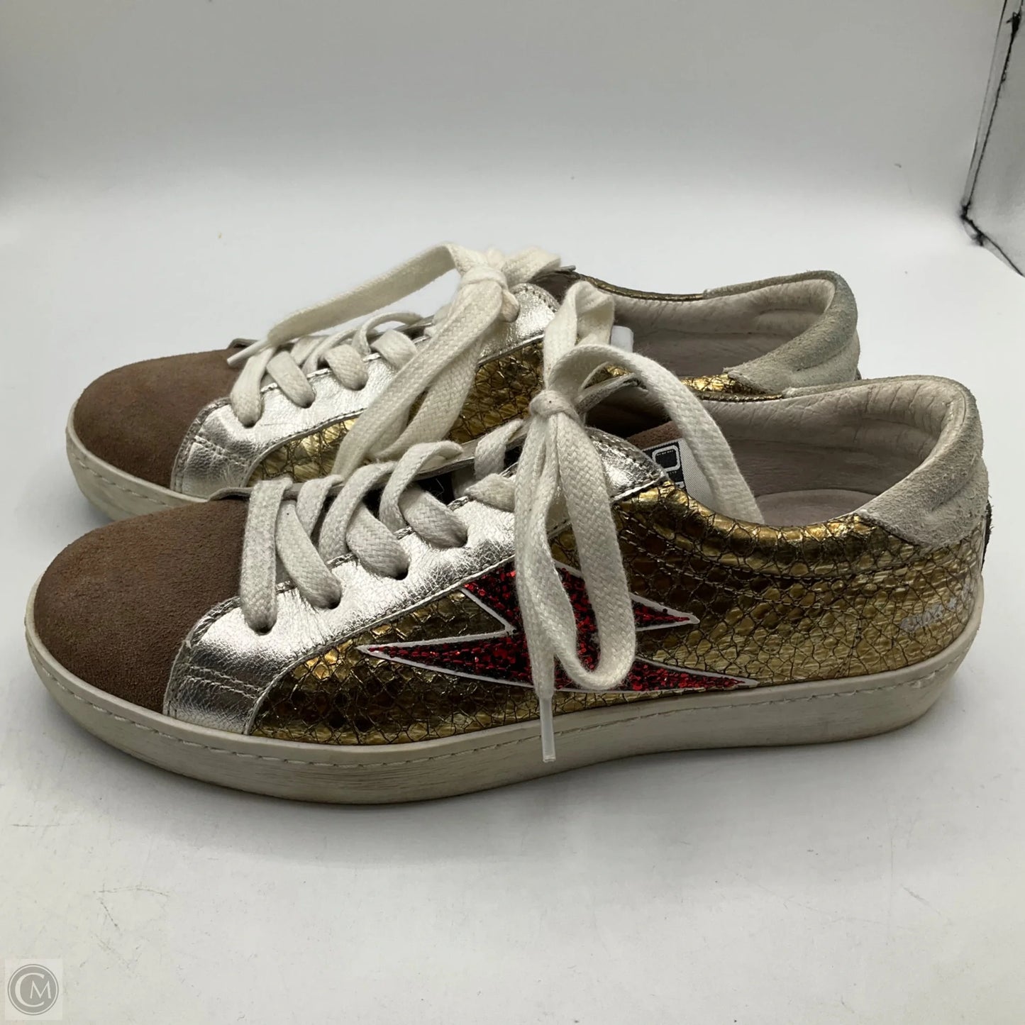 Shoes Sneakers By Cmc In Gold & Silver, Size: 7
