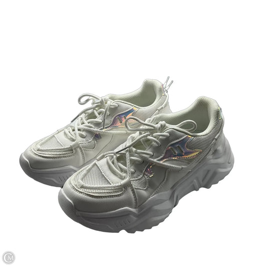 Shoes Athletic By Clothes Mentor In White, Size: 9