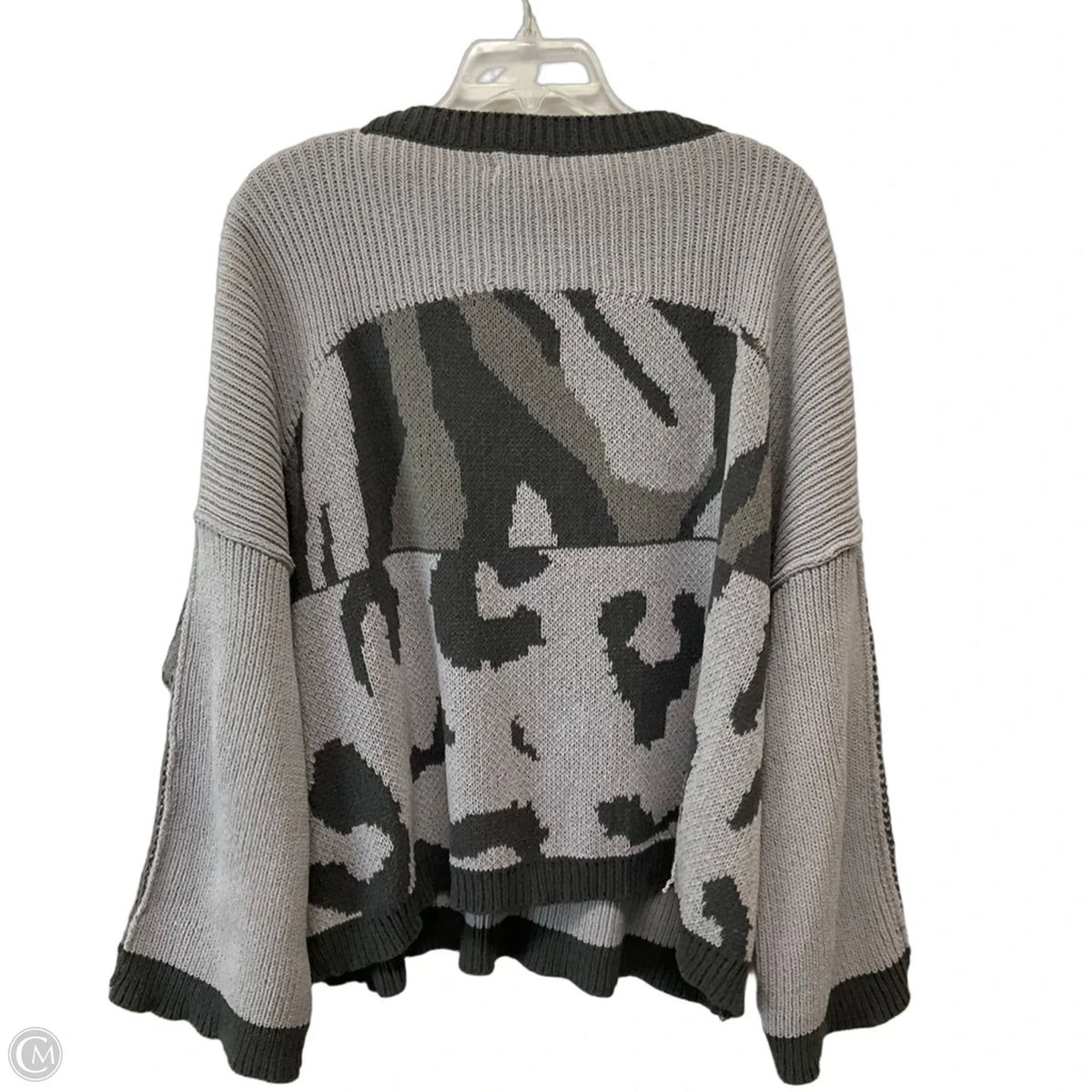 Sweater By Pol In Grey, Size: M