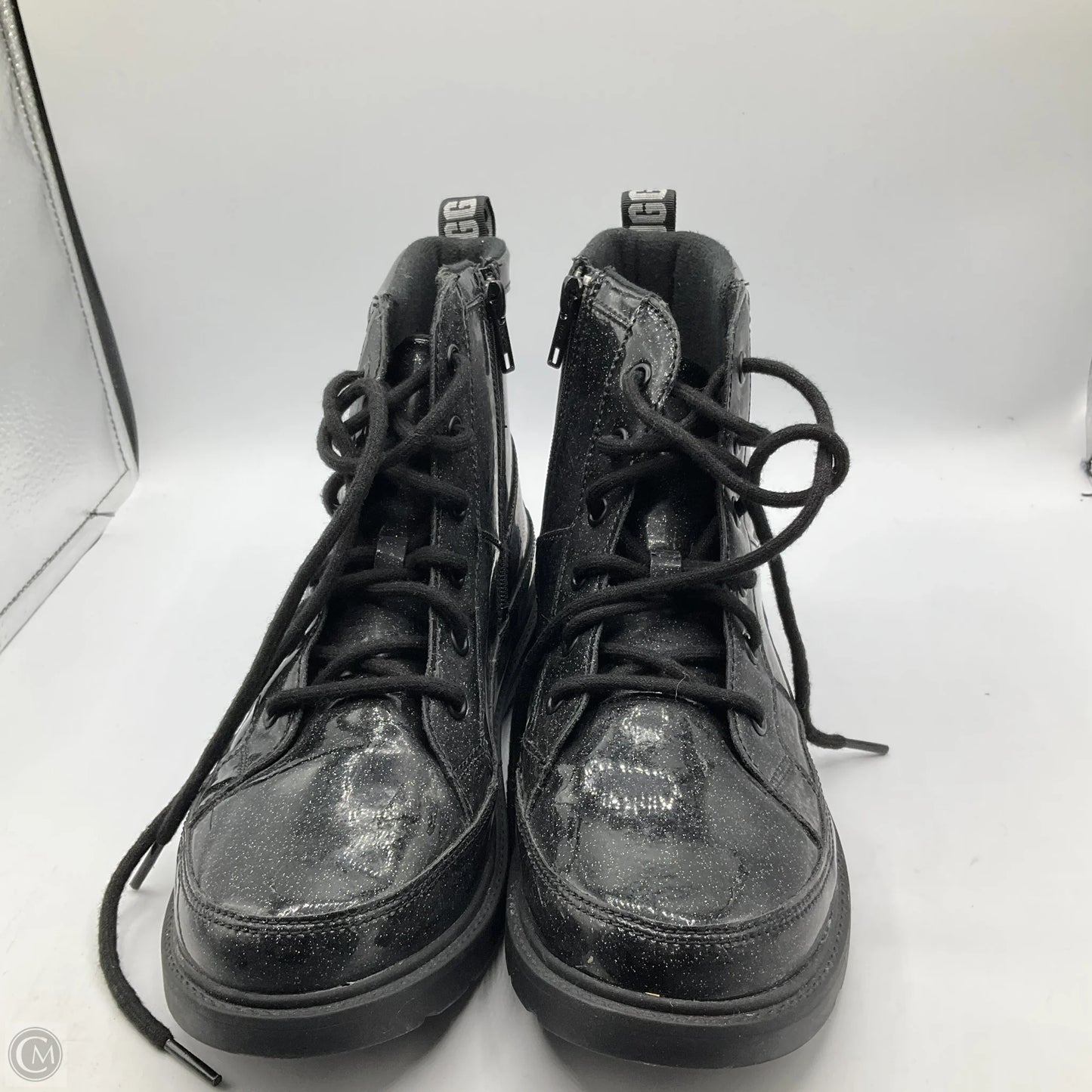 Boots Designer By Ugg In Black, Size: 6